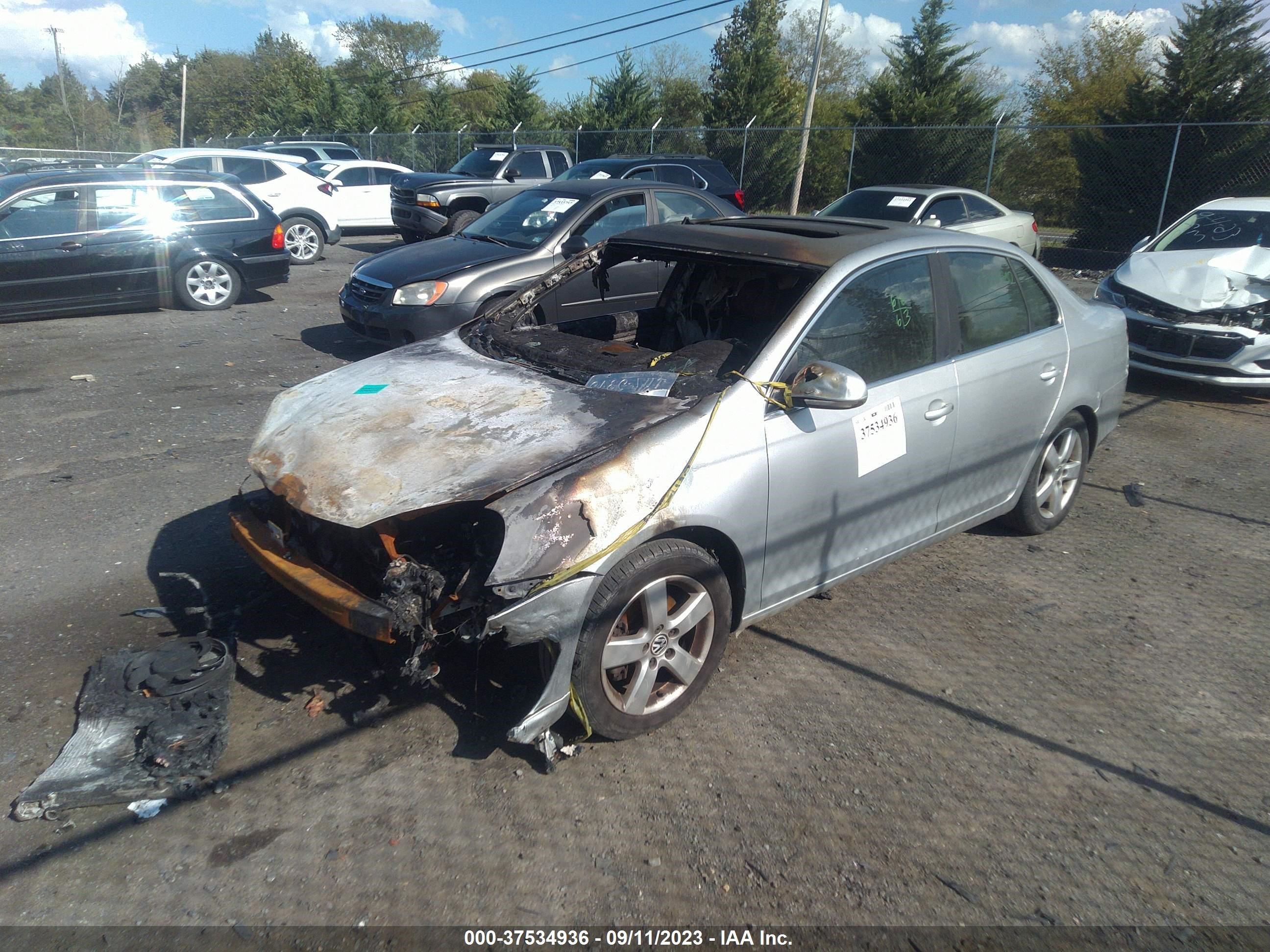 Photo 1 VIN: 3VWRZ71K28M188404 - VOLKSWAGEN JETTA 