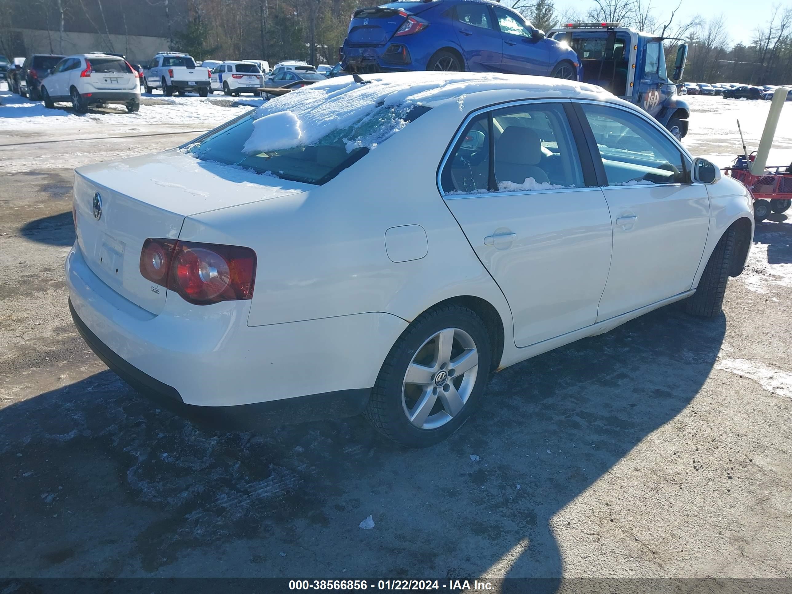 Photo 3 VIN: 3VWRZ71K38M094306 - VOLKSWAGEN JETTA 