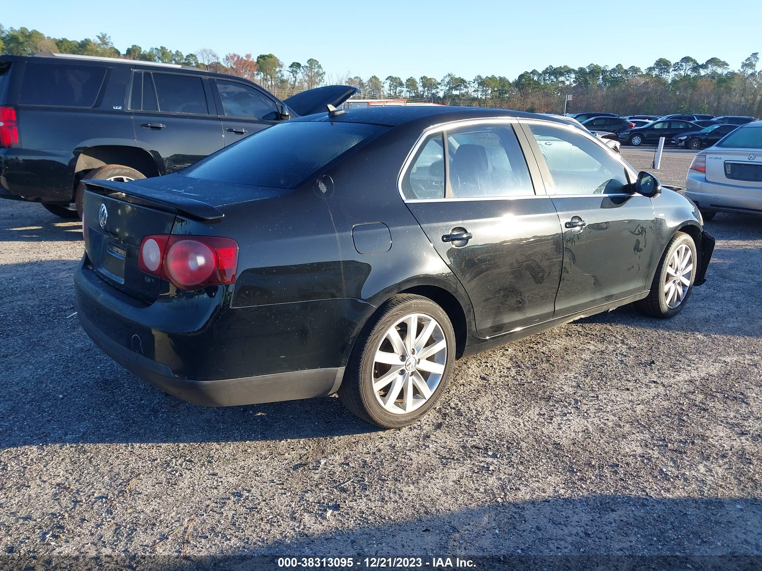 Photo 3 VIN: 3VWRZ71K38M188086 - VOLKSWAGEN JETTA 