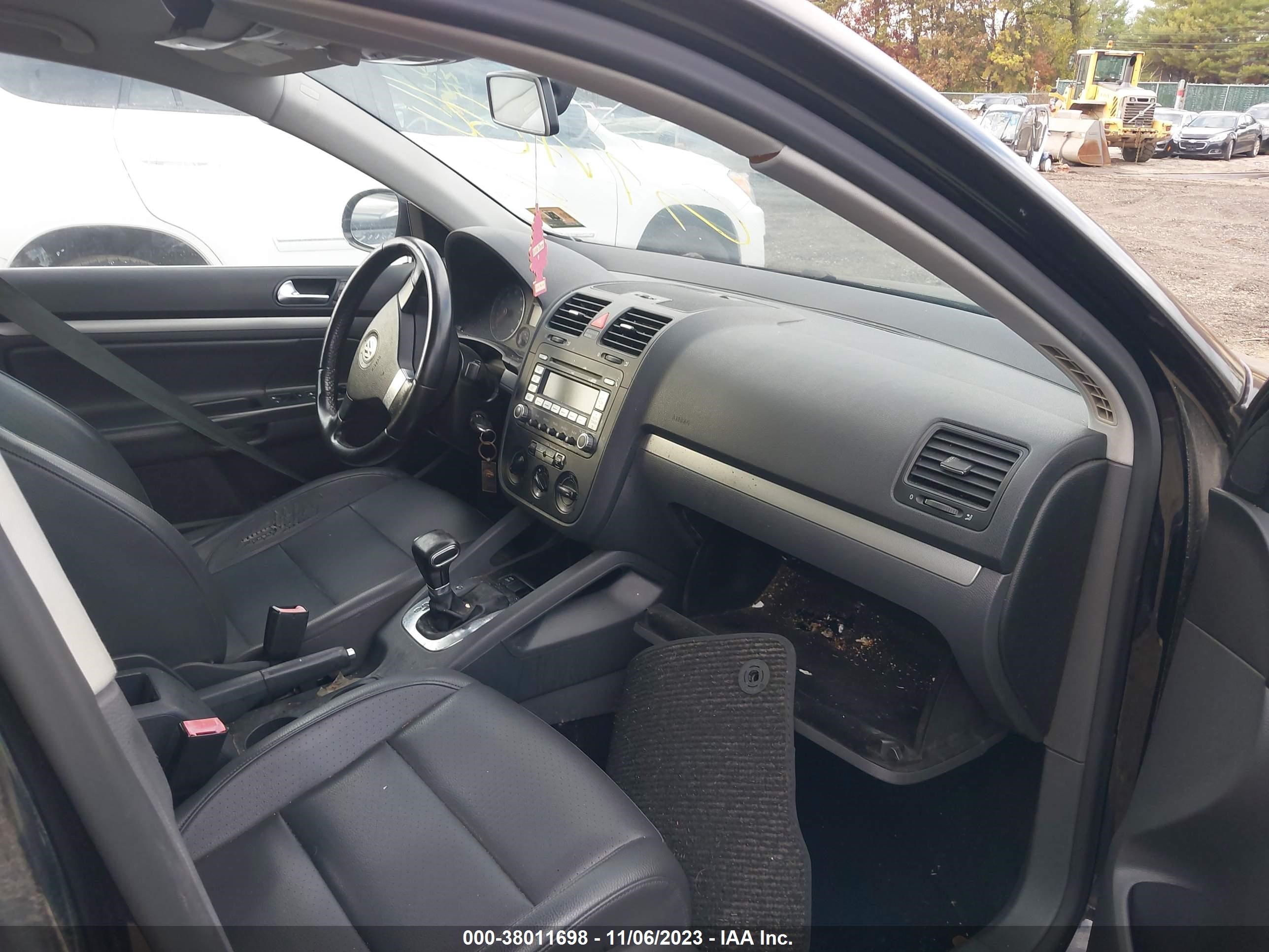 Photo 4 VIN: 3VWRZ71K49M170102 - VOLKSWAGEN JETTA 