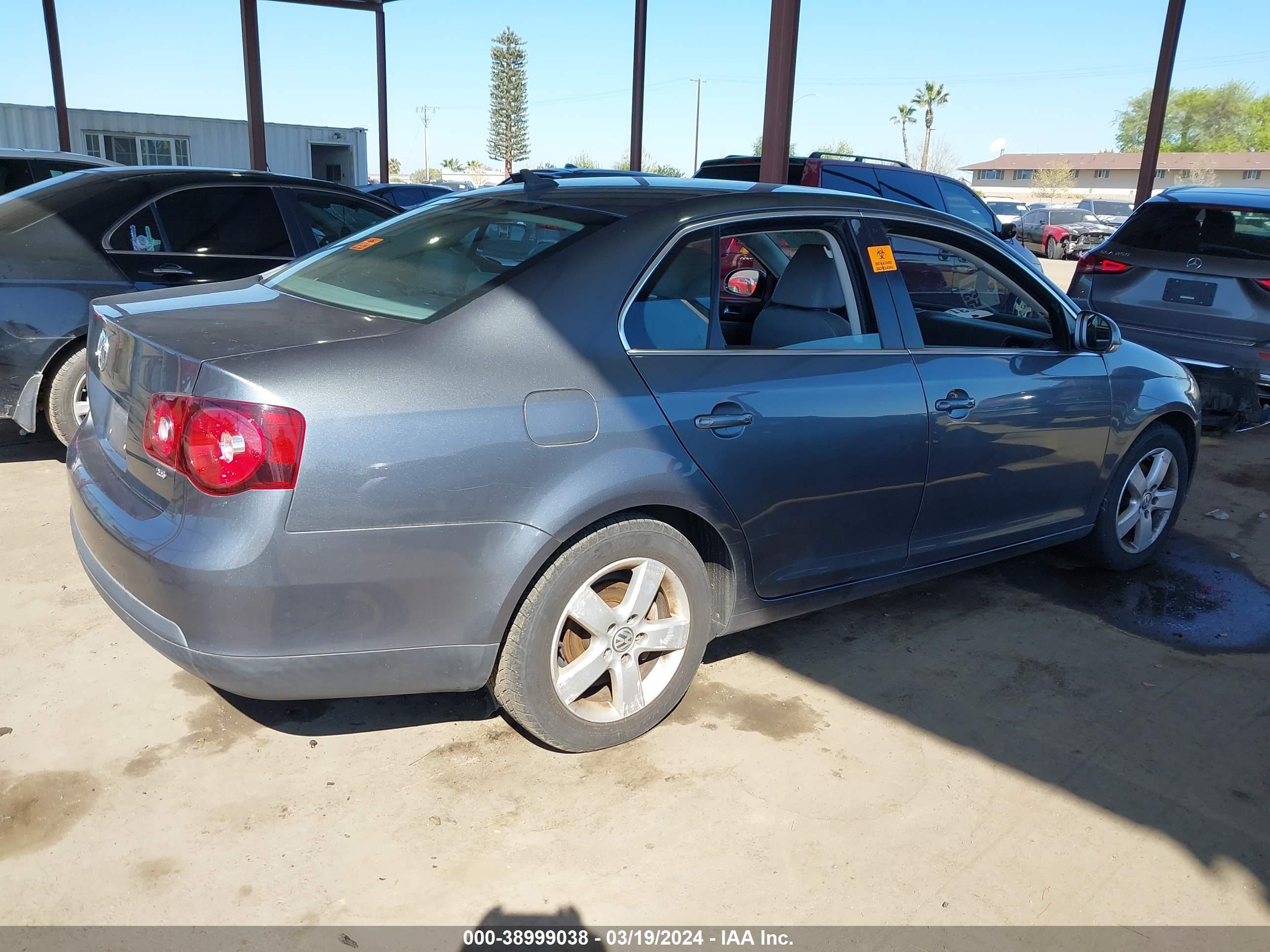 Photo 3 VIN: 3VWRZ71K59M088587 - VOLKSWAGEN JETTA 