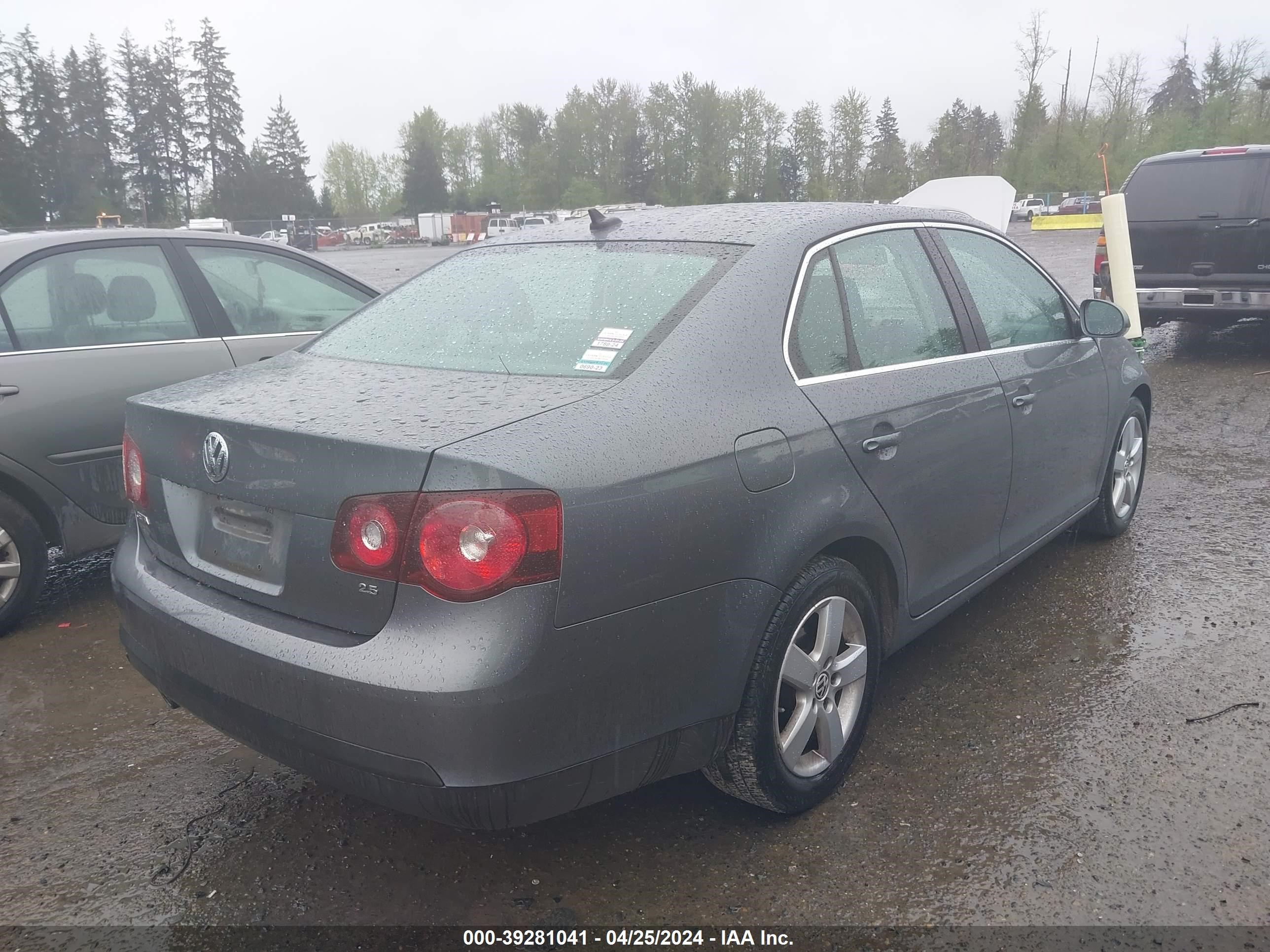 Photo 3 VIN: 3VWRZ71K69M025899 - VOLKSWAGEN JETTA 