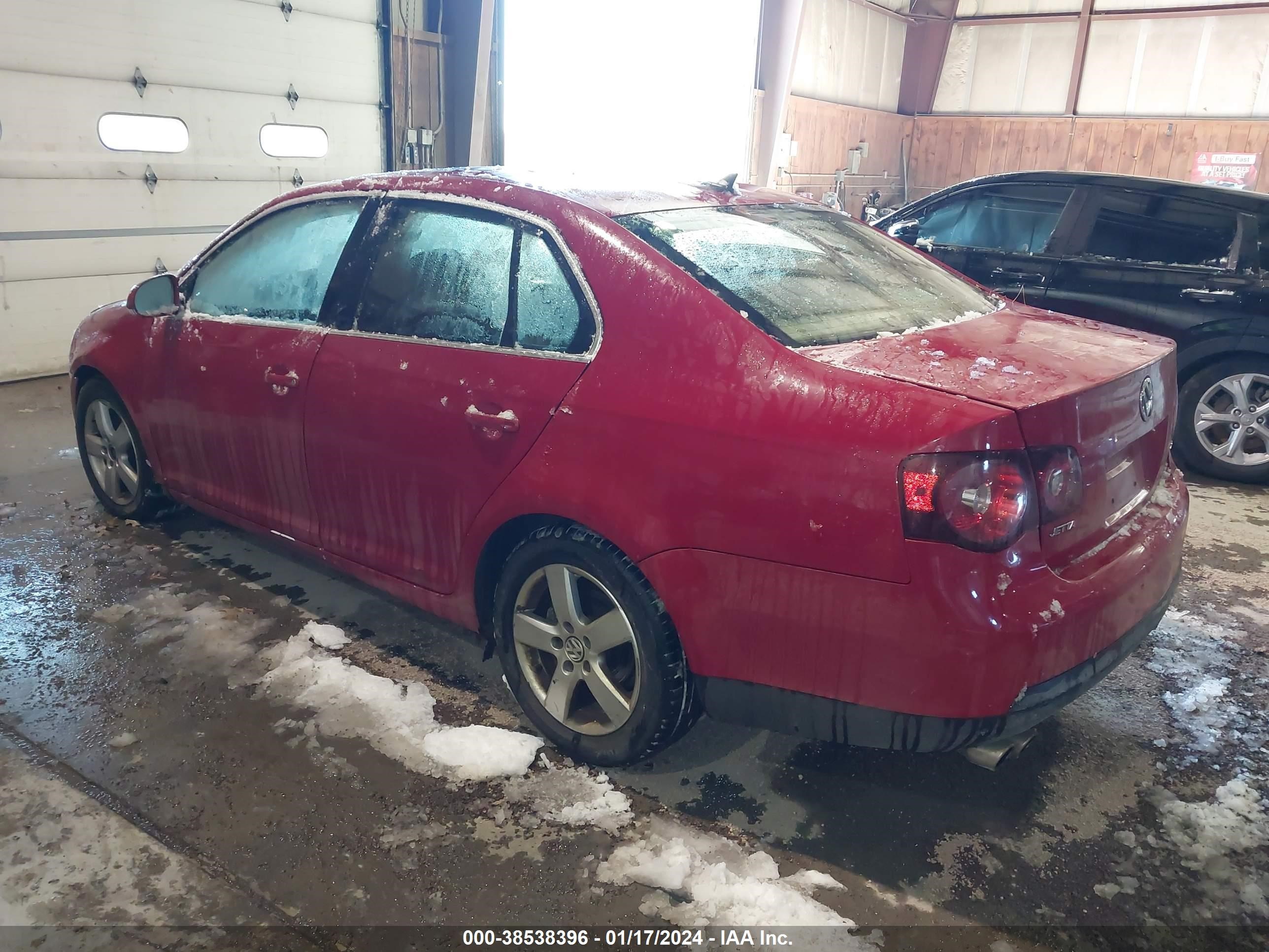 Photo 2 VIN: 3VWRZ71KX8M140732 - VOLKSWAGEN JETTA 