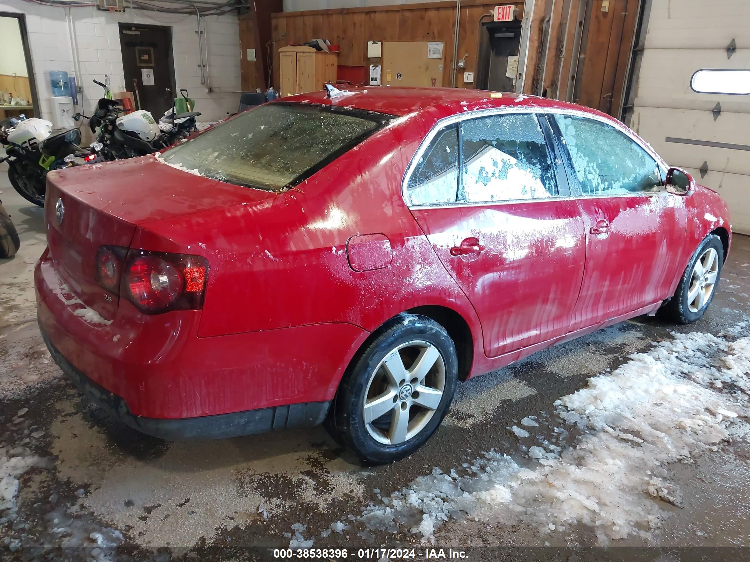 Photo 3 VIN: 3VWRZ71KX8M140732 - VOLKSWAGEN JETTA 