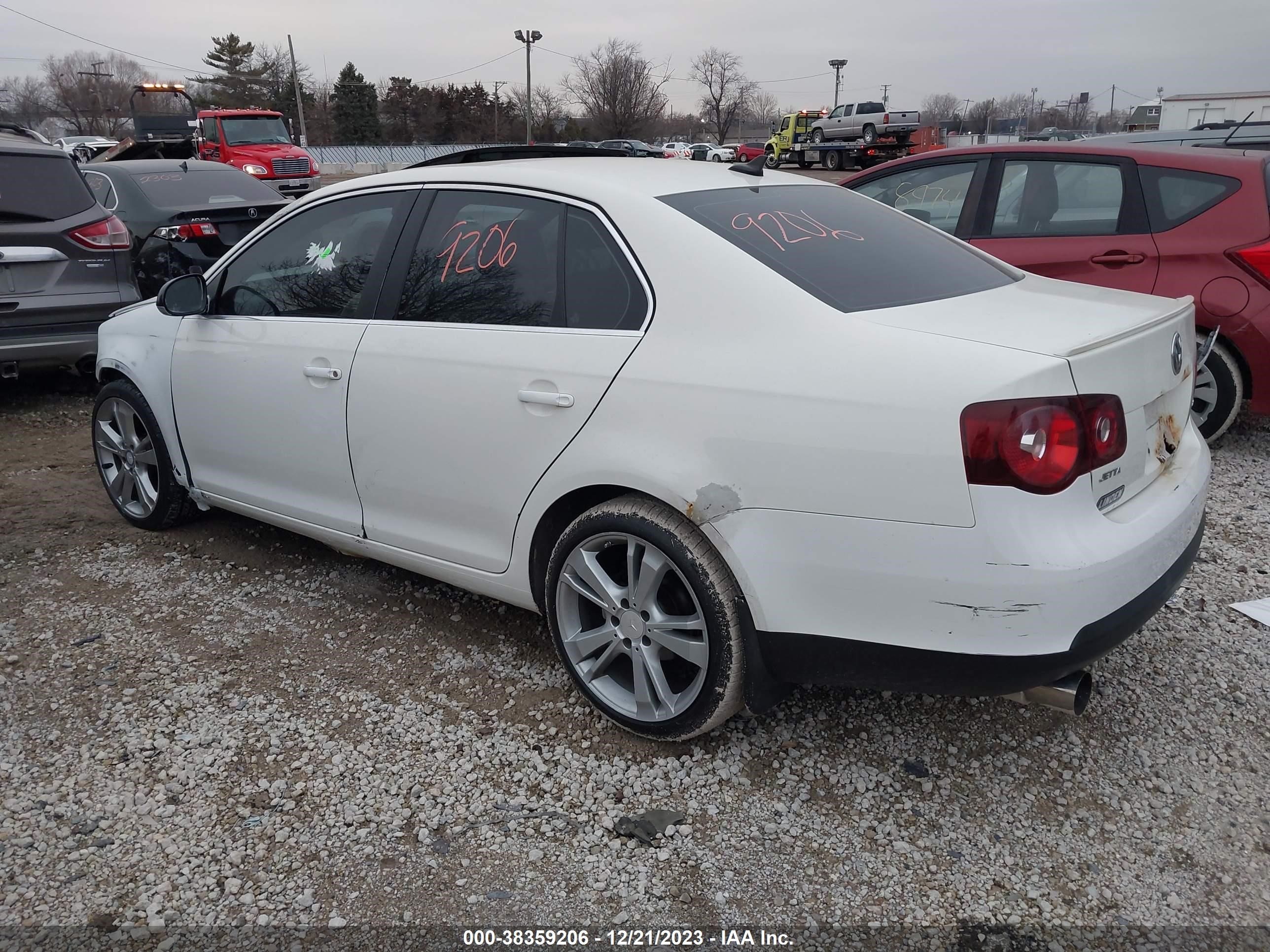 Photo 2 VIN: 3VWRZ71KX8M160494 - VOLKSWAGEN JETTA 