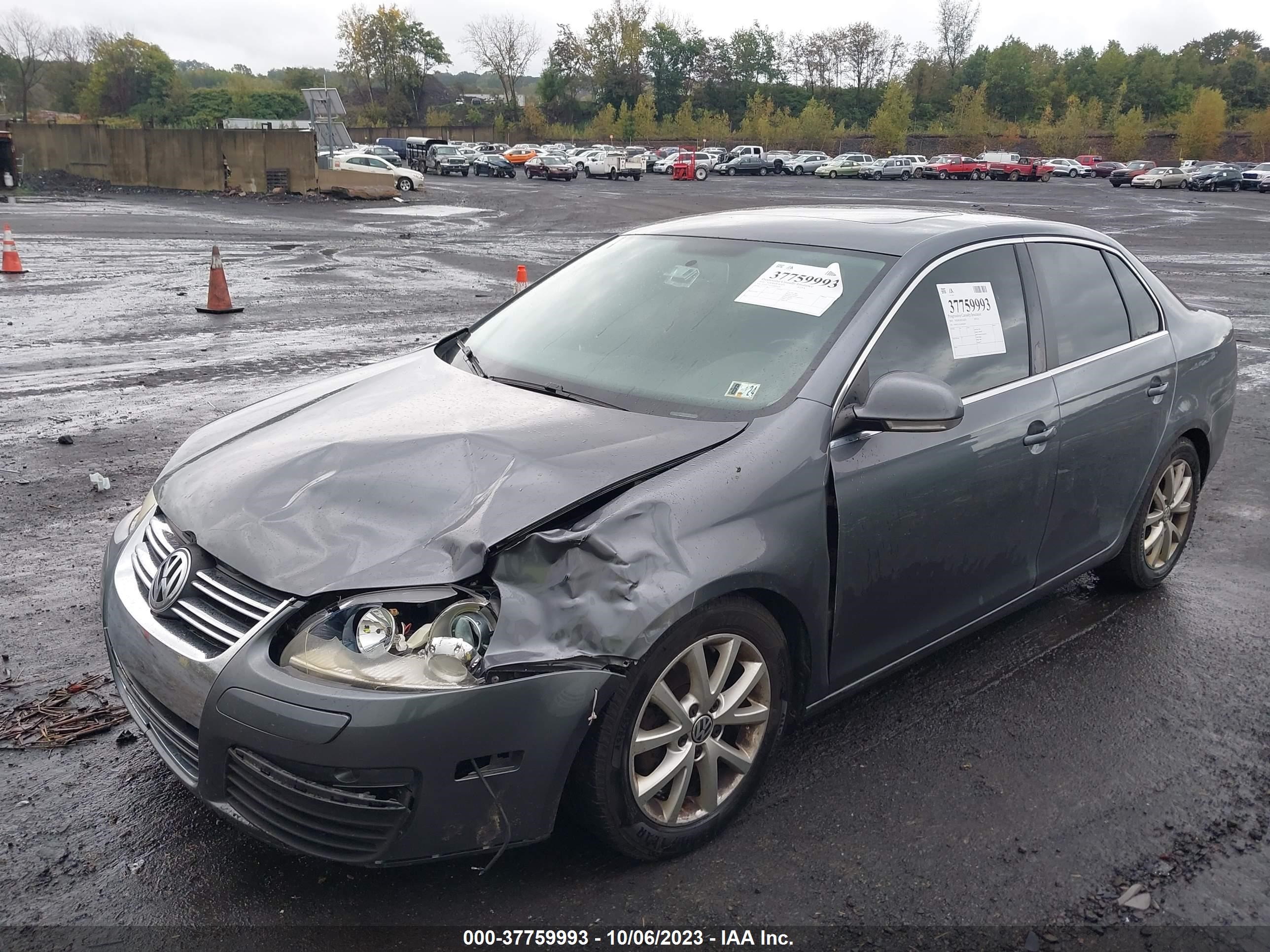 Photo 1 VIN: 3VWRZ7AJ1AM024218 - VOLKSWAGEN JETTA 