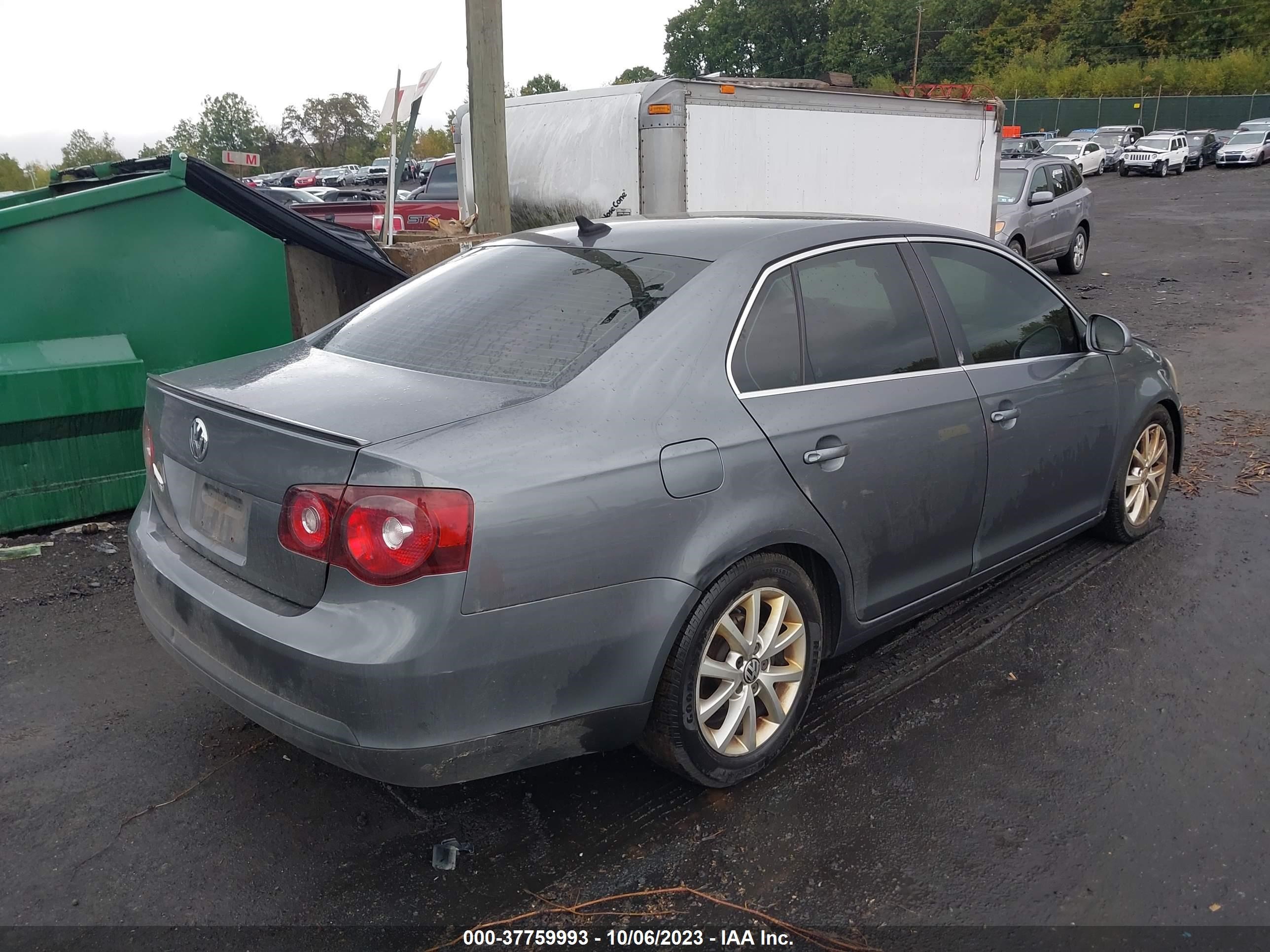 Photo 3 VIN: 3VWRZ7AJ1AM024218 - VOLKSWAGEN JETTA 