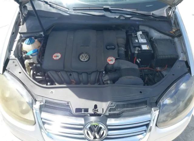 Photo 9 VIN: 3VWRZ7AJ1AM026776 - VOLKSWAGEN JETTA SEDAN 