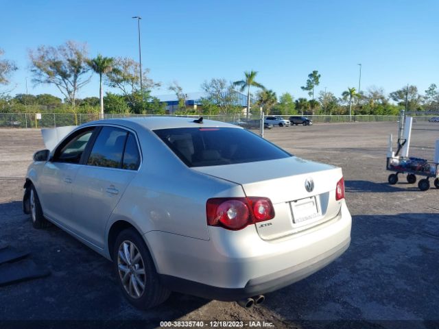 Photo 2 VIN: 3VWRZ7AJ2AM049502 - VOLKSWAGEN JETTA 