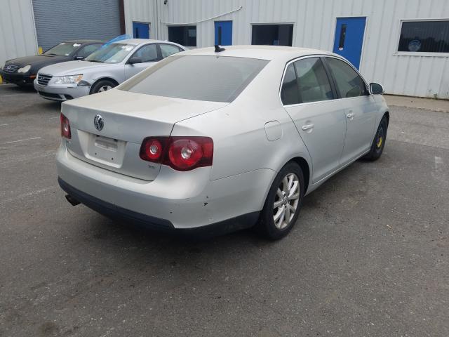 Photo 3 VIN: 3VWRZ7AJ2AM063500 - VOLKSWAGEN JETTA SE 