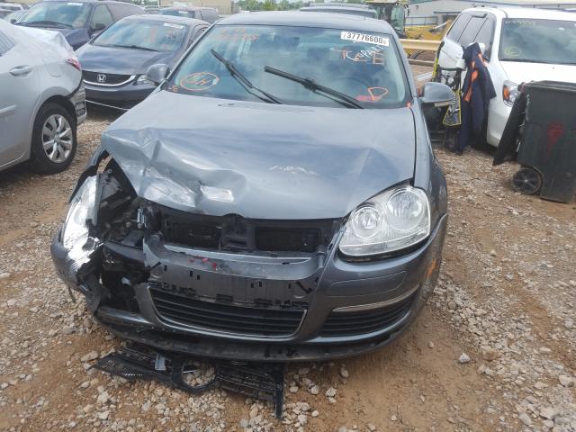 Photo 8 VIN: 3VWRZ7AJ3AM042395 - VOLKSWAGEN JETTA SE 