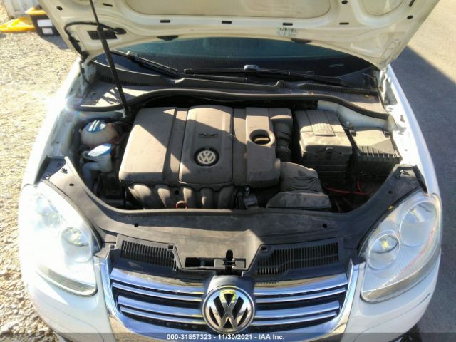 Photo 9 VIN: 3VWRZ7AJ3AM069497 - VOLKSWAGEN JETTA SEDAN 