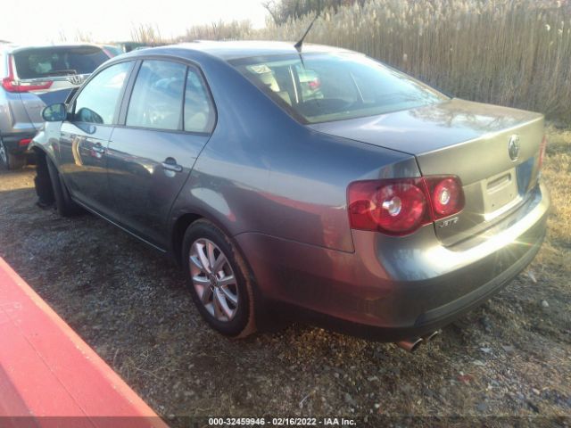 Photo 2 VIN: 3VWRZ7AJ4AM151531 - VOLKSWAGEN JETTA SEDAN 