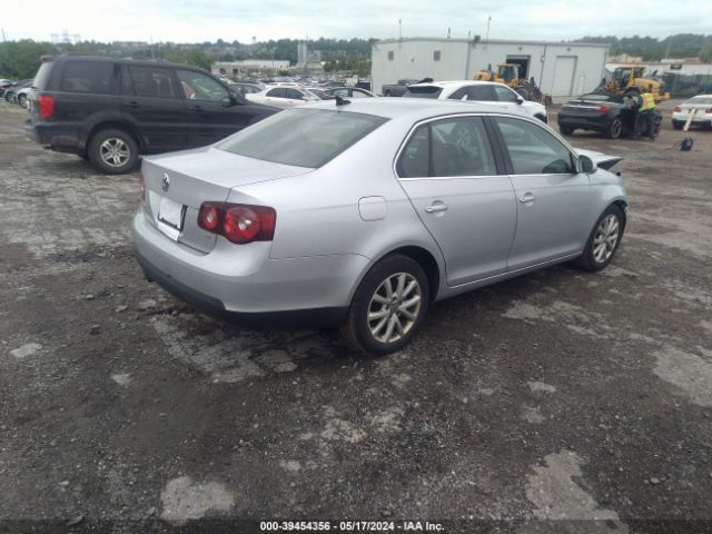 Photo 3 VIN: 3VWRZ7AJ5AM035335 - VOLKSWAGEN JETTA 