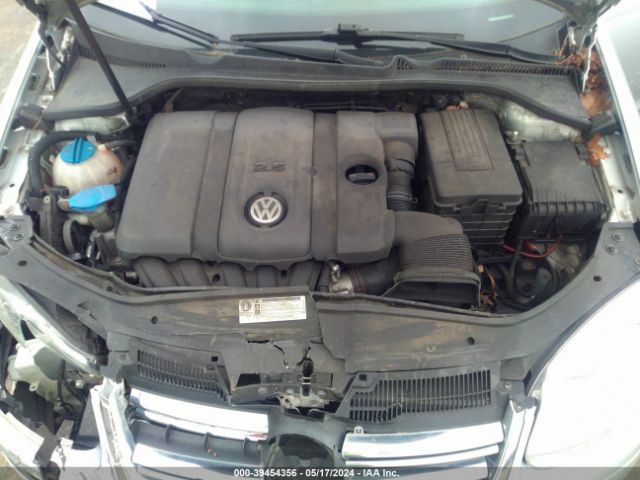 Photo 9 VIN: 3VWRZ7AJ5AM035335 - VOLKSWAGEN JETTA 