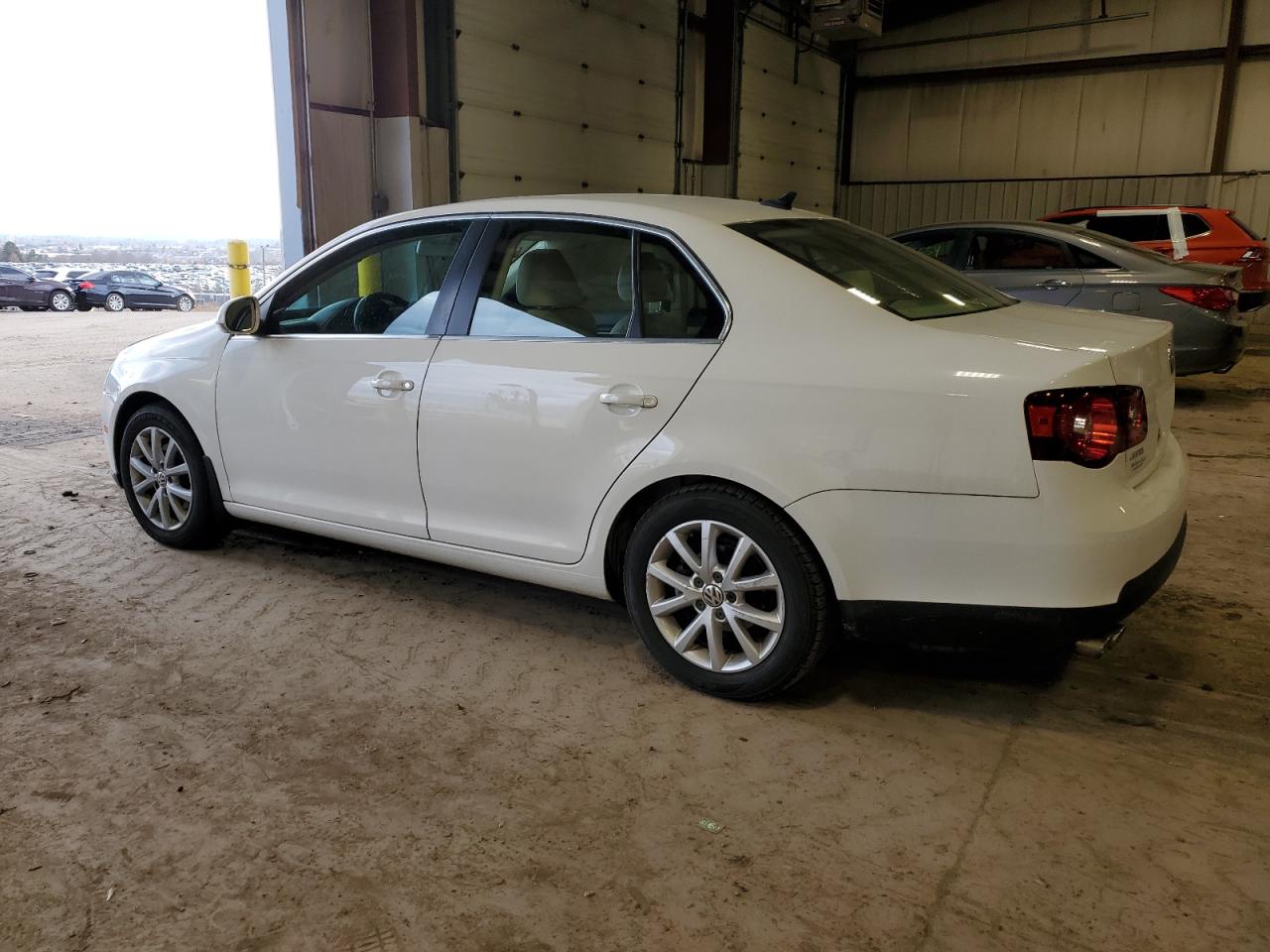 Photo 1 VIN: 3VWRZ7AJ5AM037909 - VOLKSWAGEN JETTA 