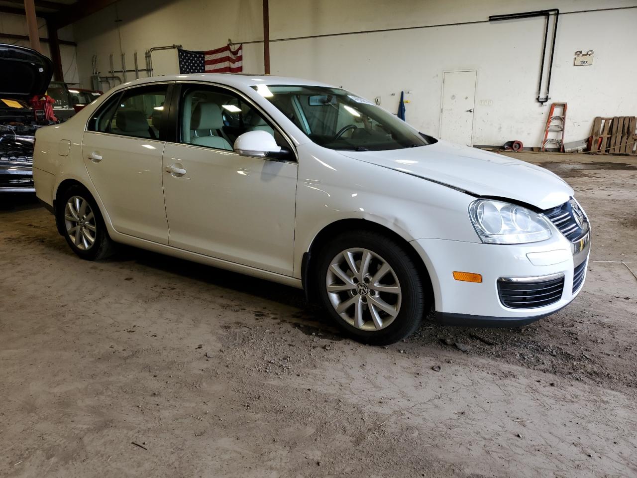 Photo 3 VIN: 3VWRZ7AJ5AM037909 - VOLKSWAGEN JETTA 