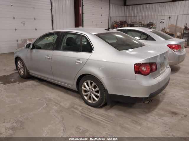 Photo 2 VIN: 3VWRZ7AJ6AM032752 - VOLKSWAGEN JETTA 