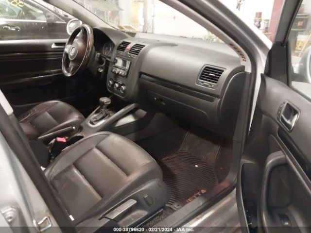 Photo 4 VIN: 3VWRZ7AJ6AM032752 - VOLKSWAGEN JETTA 