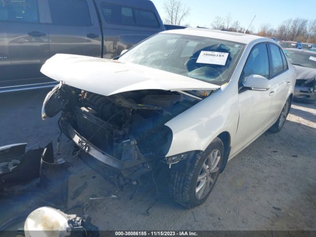 Photo 1 VIN: 3VWRZ7AJ9AM125782 - VOLKSWAGEN JETTA 