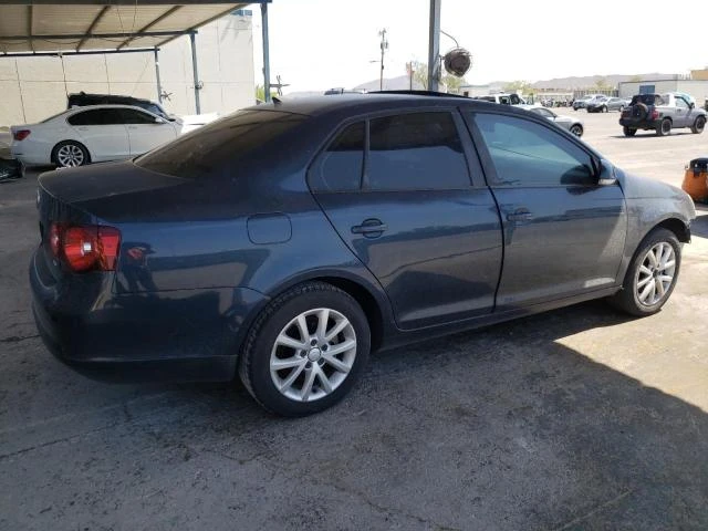 Photo 2 VIN: 3VWRZ7AJXAM147354 - VOLKSWAGEN JETTA SE 