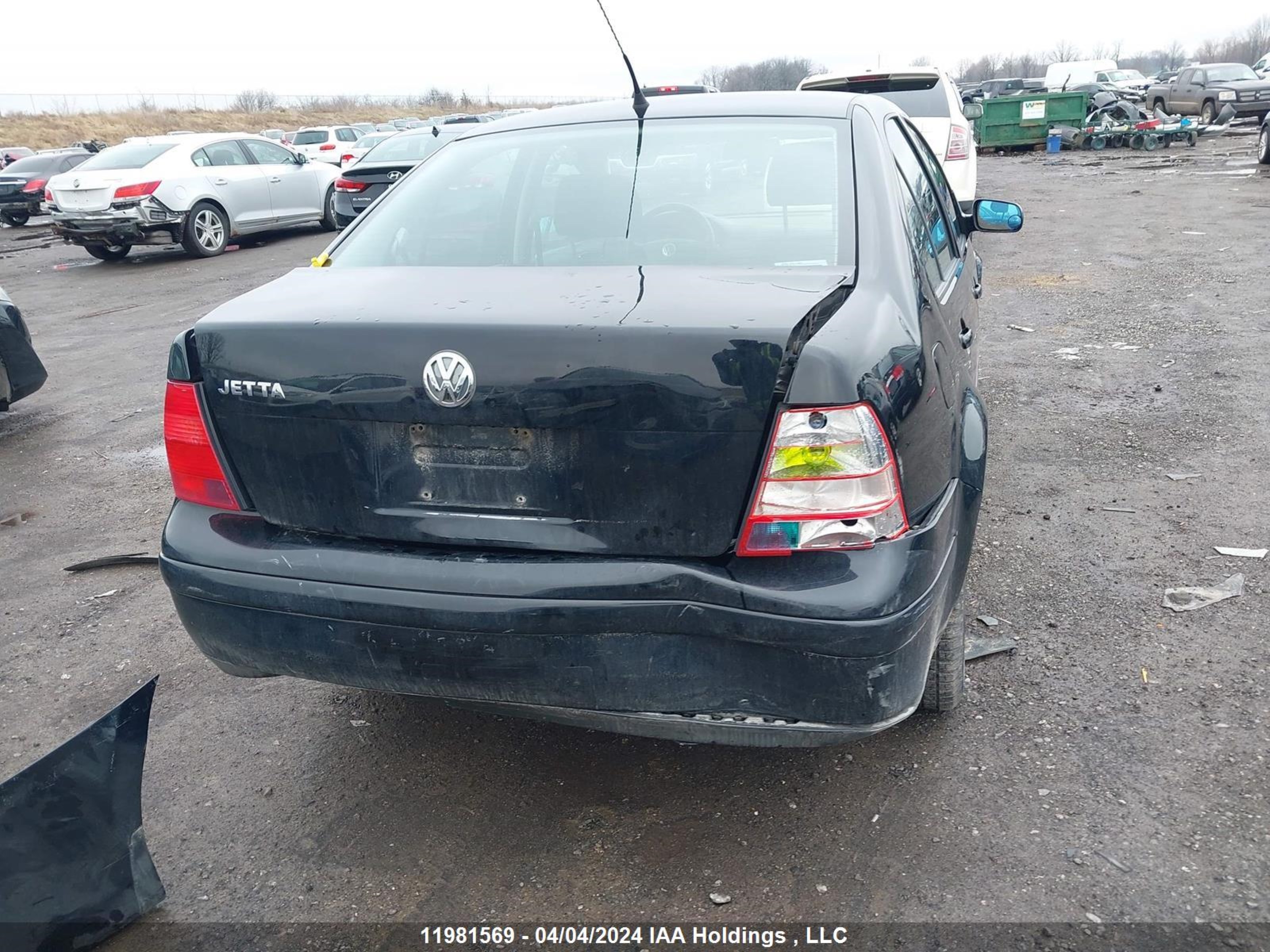 Photo 15 VIN: 3VWSA29M7YM102263 - VOLKSWAGEN JETTA 