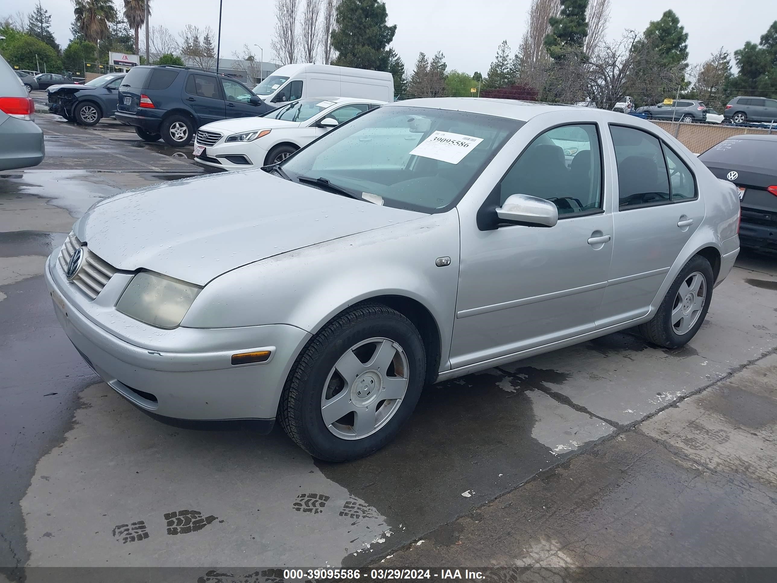 Photo 1 VIN: 3VWSB69M11M119683 - VOLKSWAGEN JETTA 