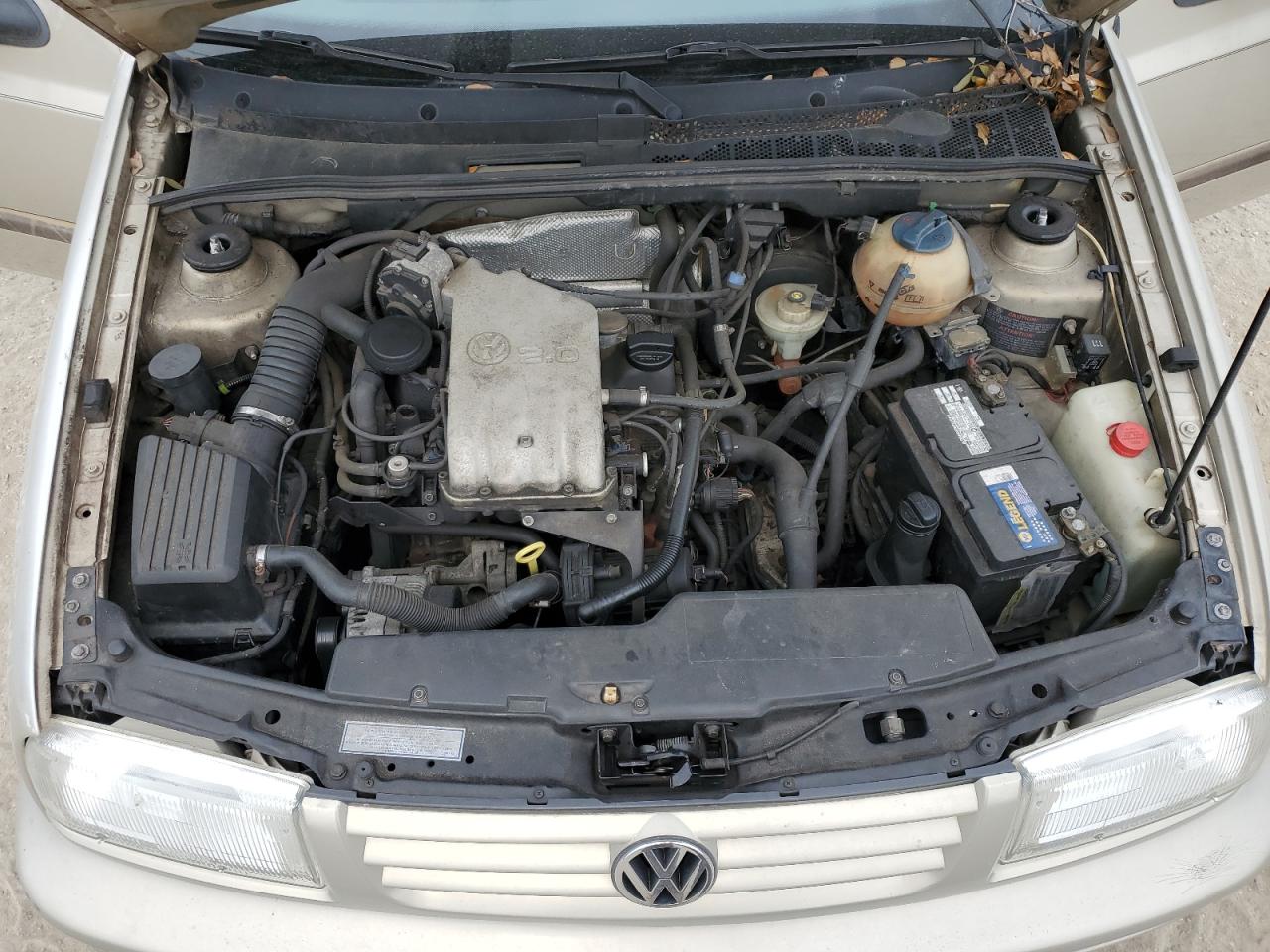 Photo 10 VIN: 3VWSB81H2WM116681 - VOLKSWAGEN JETTA 