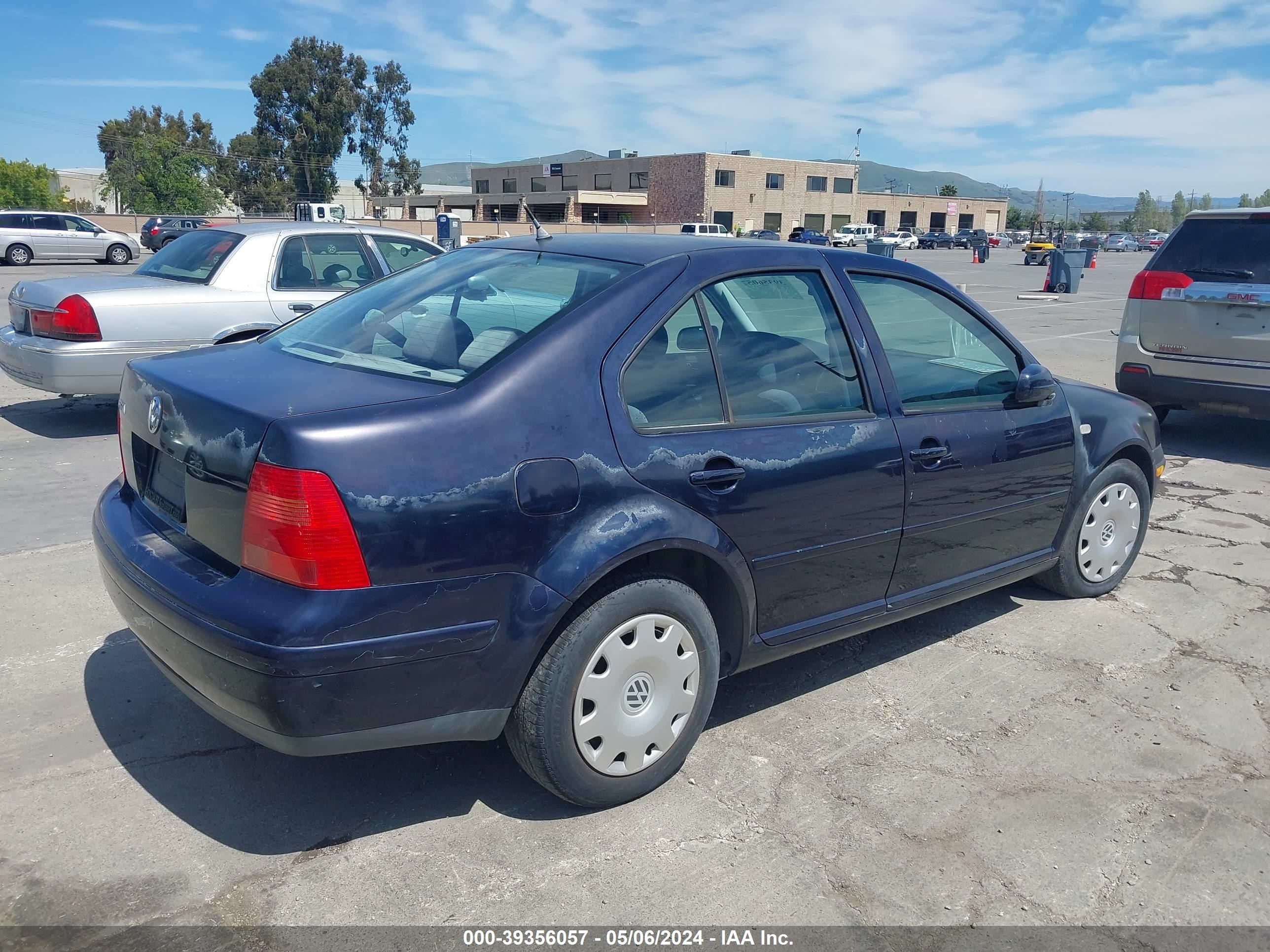 Photo 3 VIN: 3VWSC29M4XM076651 - VOLKSWAGEN JETTA 