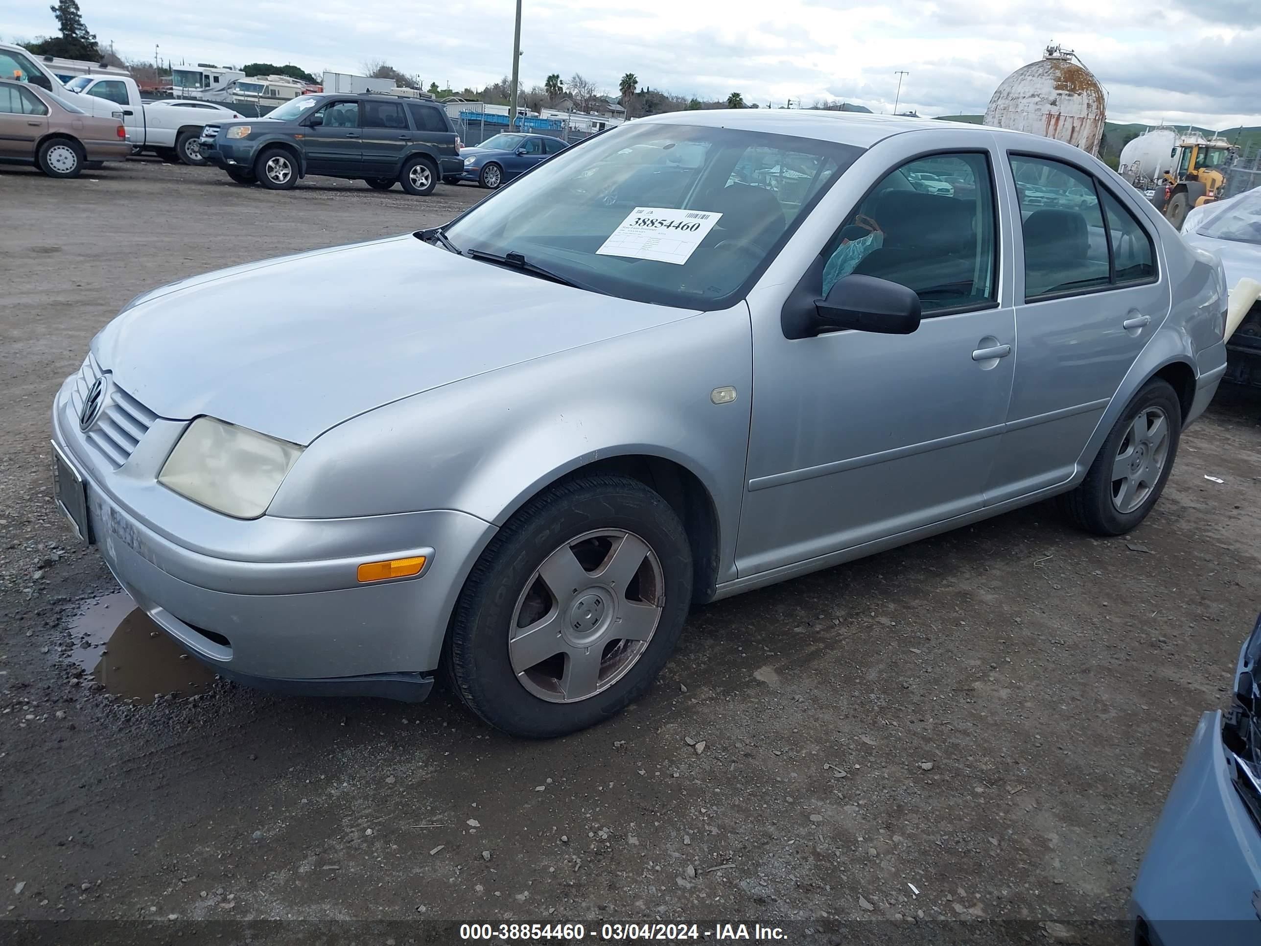 Photo 1 VIN: 3VWSC29M5YM113840 - VOLKSWAGEN JETTA 