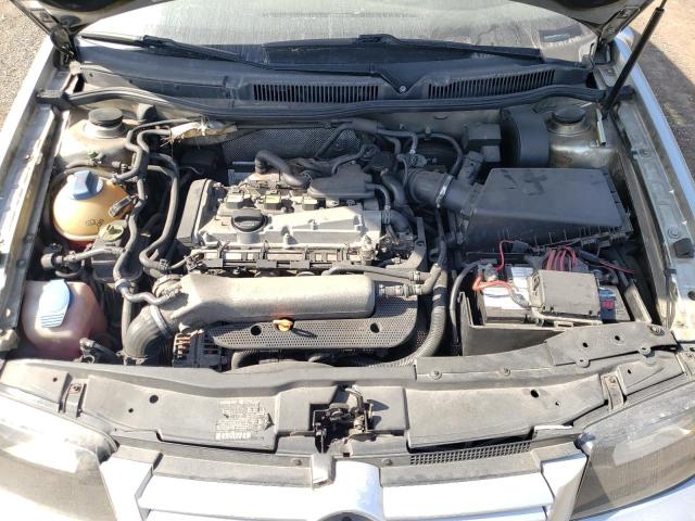 Photo 10 VIN: 3VWSD29M5YM154188 - VOLKSWAGEN JETTA 