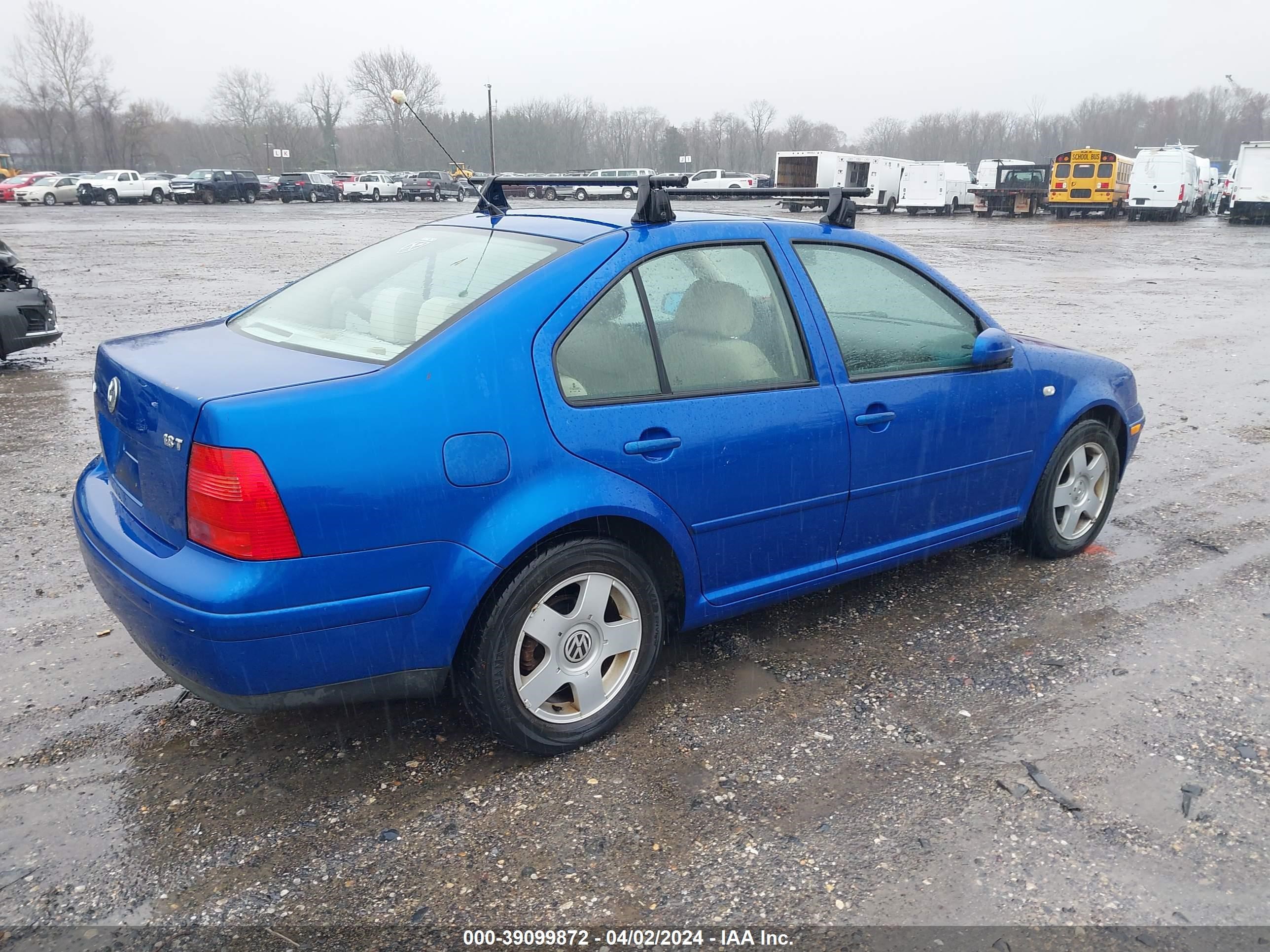 Photo 3 VIN: 3VWSD29M81M075300 - VOLKSWAGEN JETTA 