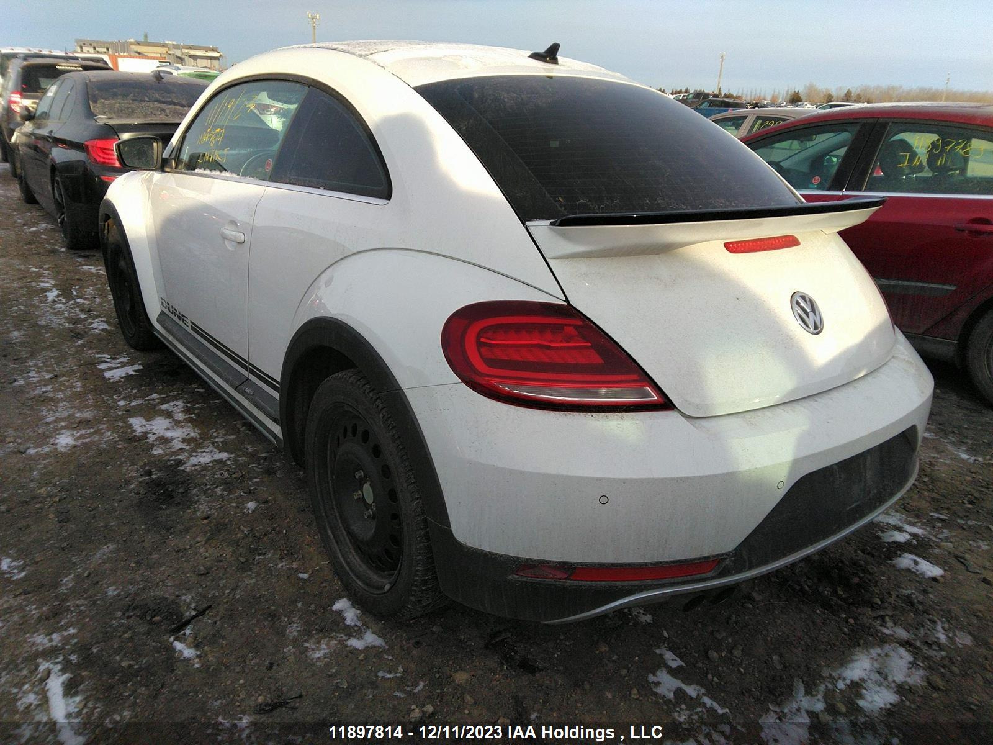 Photo 2 VIN: 3VWSD7AT4KM712328 - VOLKSWAGEN BEETLE 