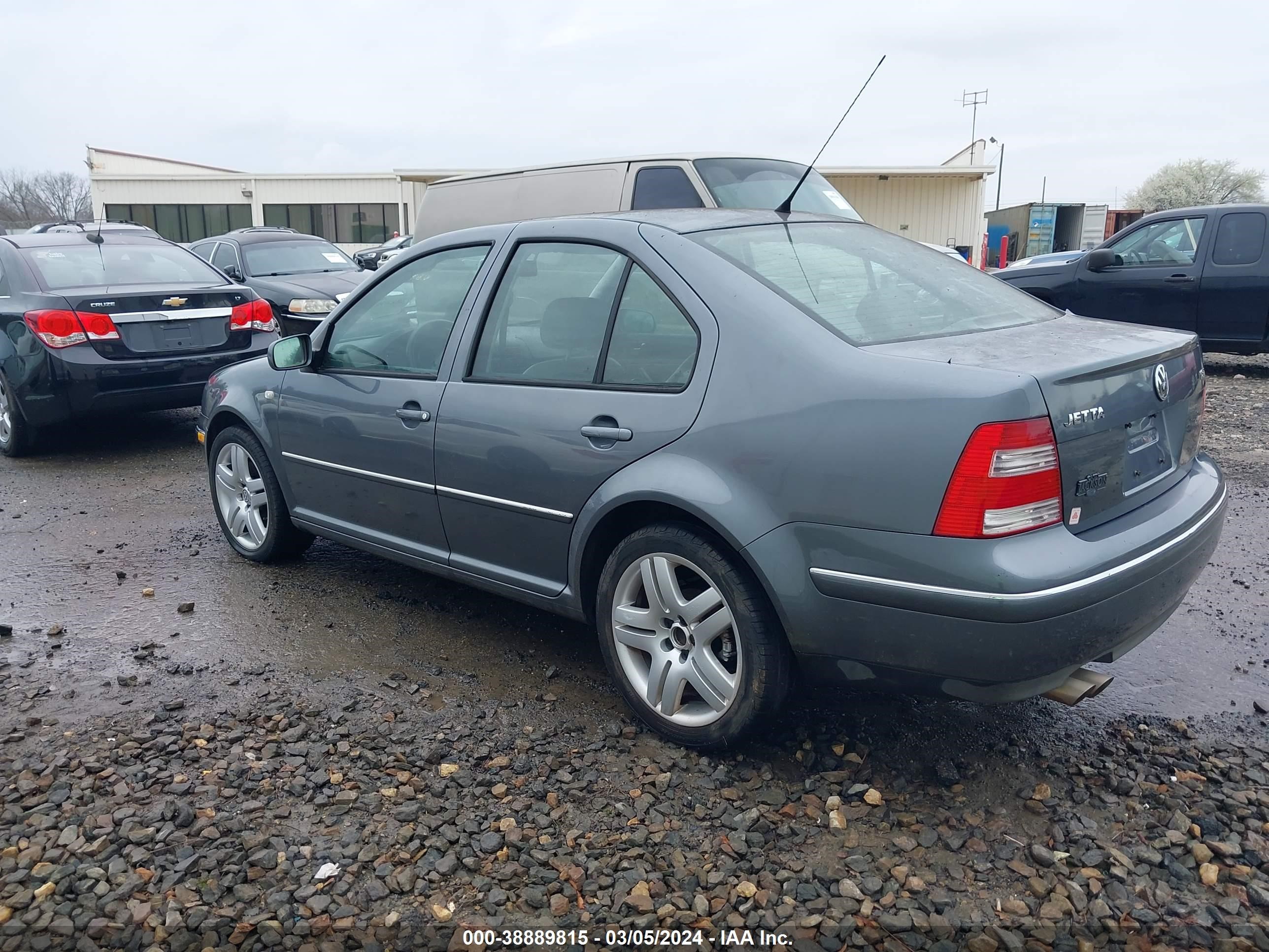 Photo 2 VIN: 3VWSE69M24M062437 - VOLKSWAGEN JETTA 