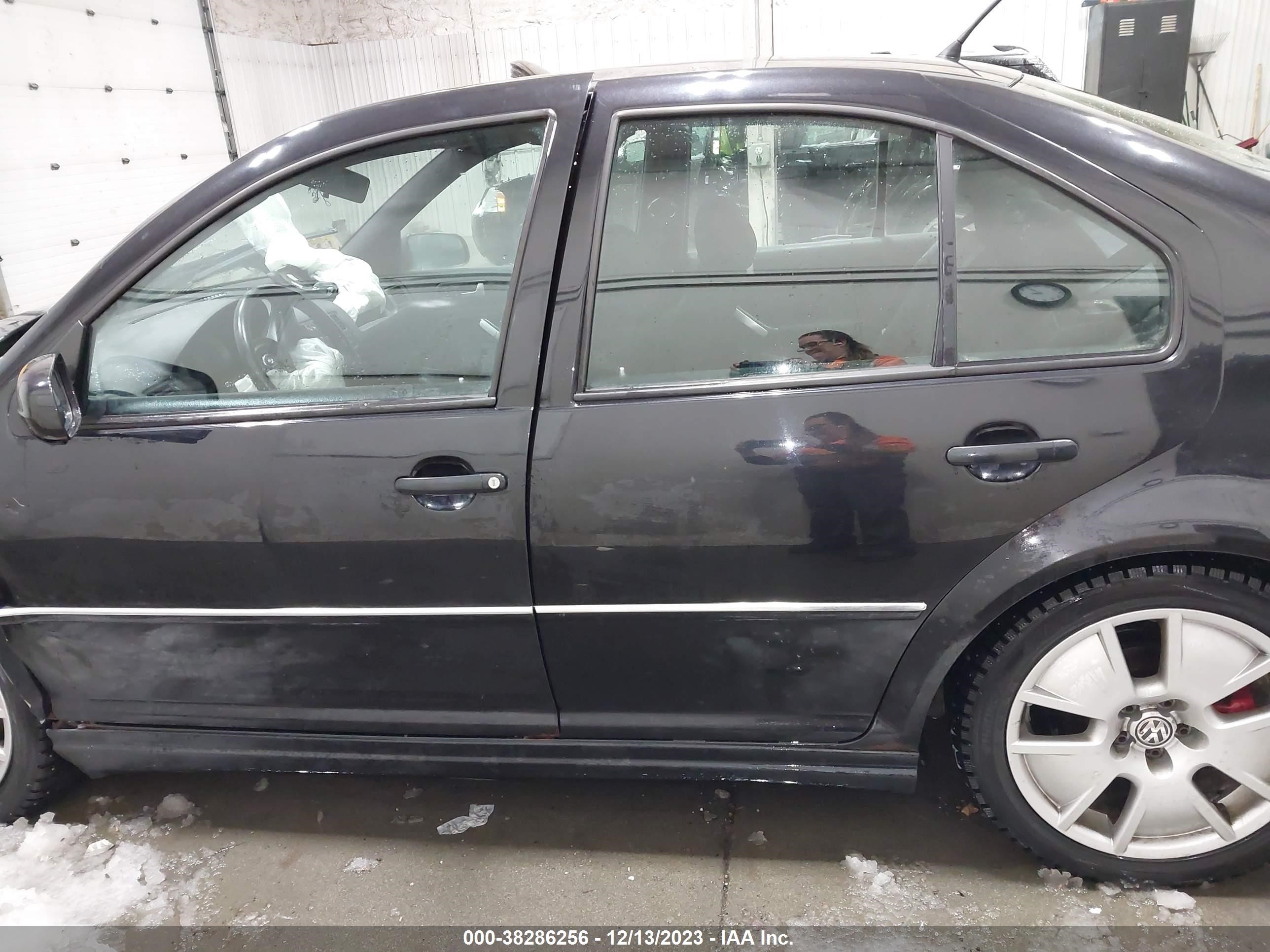 Photo 13 VIN: 3VWSE69M25M062293 - VOLKSWAGEN JETTA 