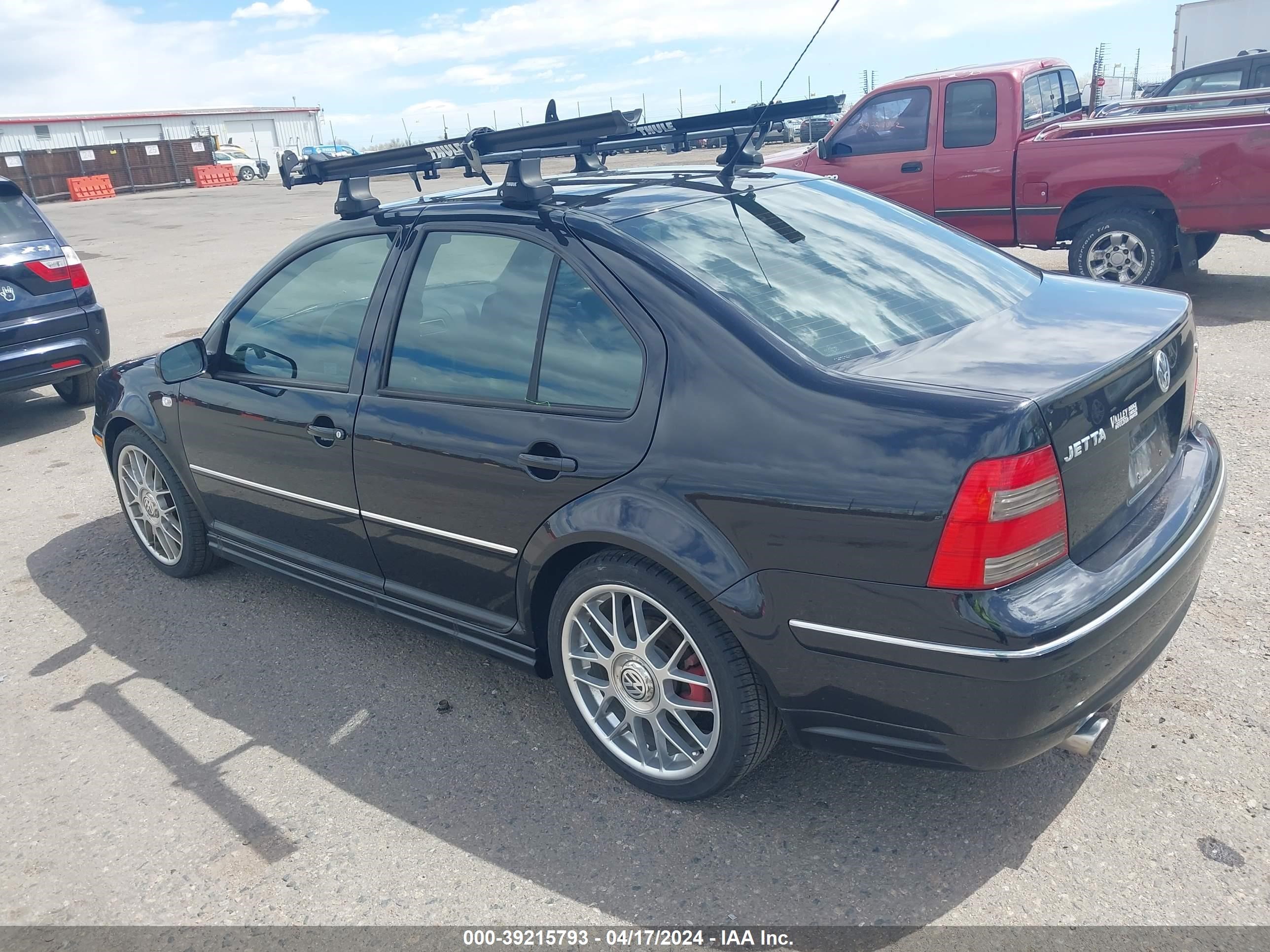 Photo 2 VIN: 3VWSE69M35M046328 - VOLKSWAGEN JETTA 