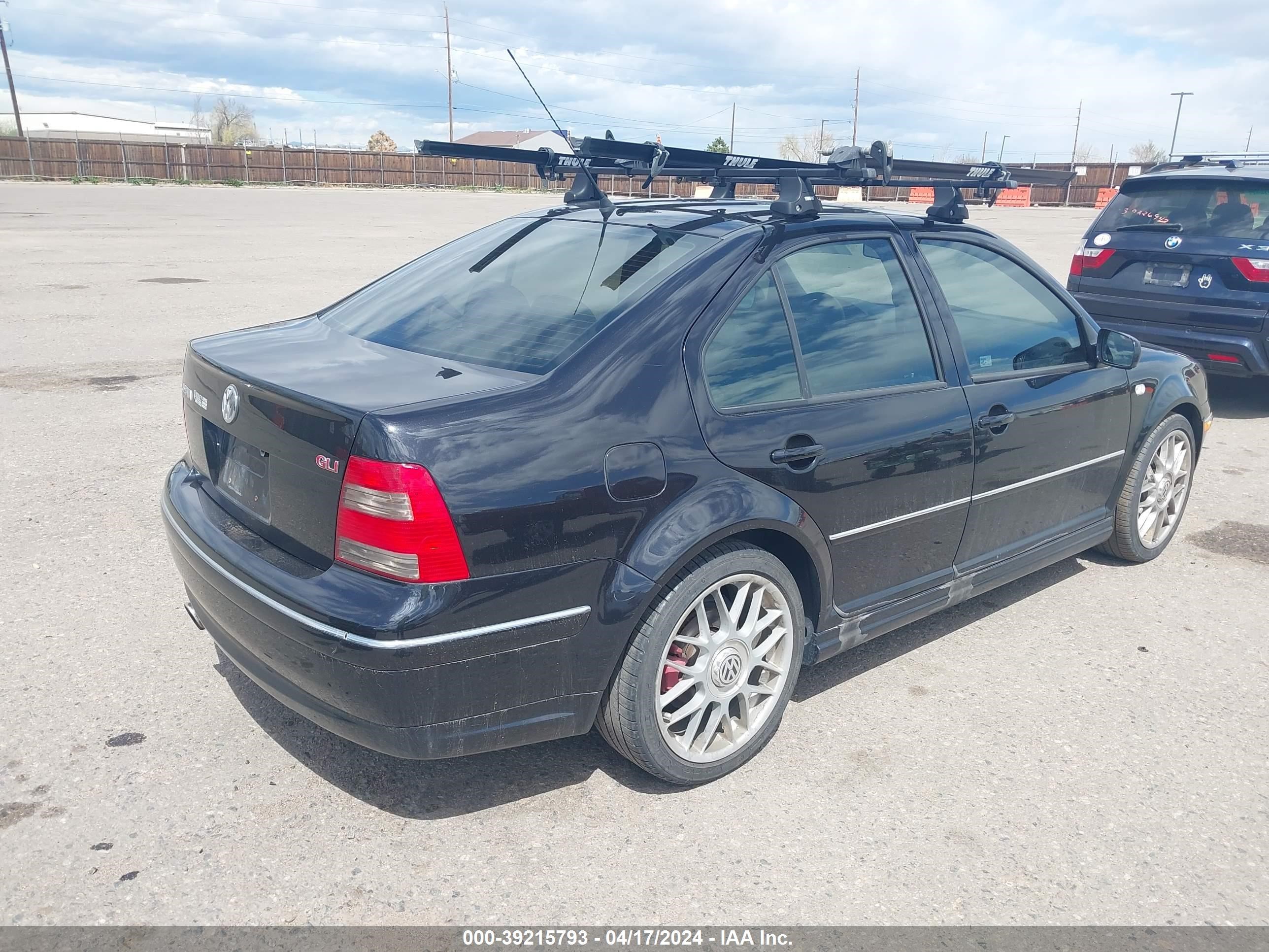 Photo 3 VIN: 3VWSE69M35M046328 - VOLKSWAGEN JETTA 