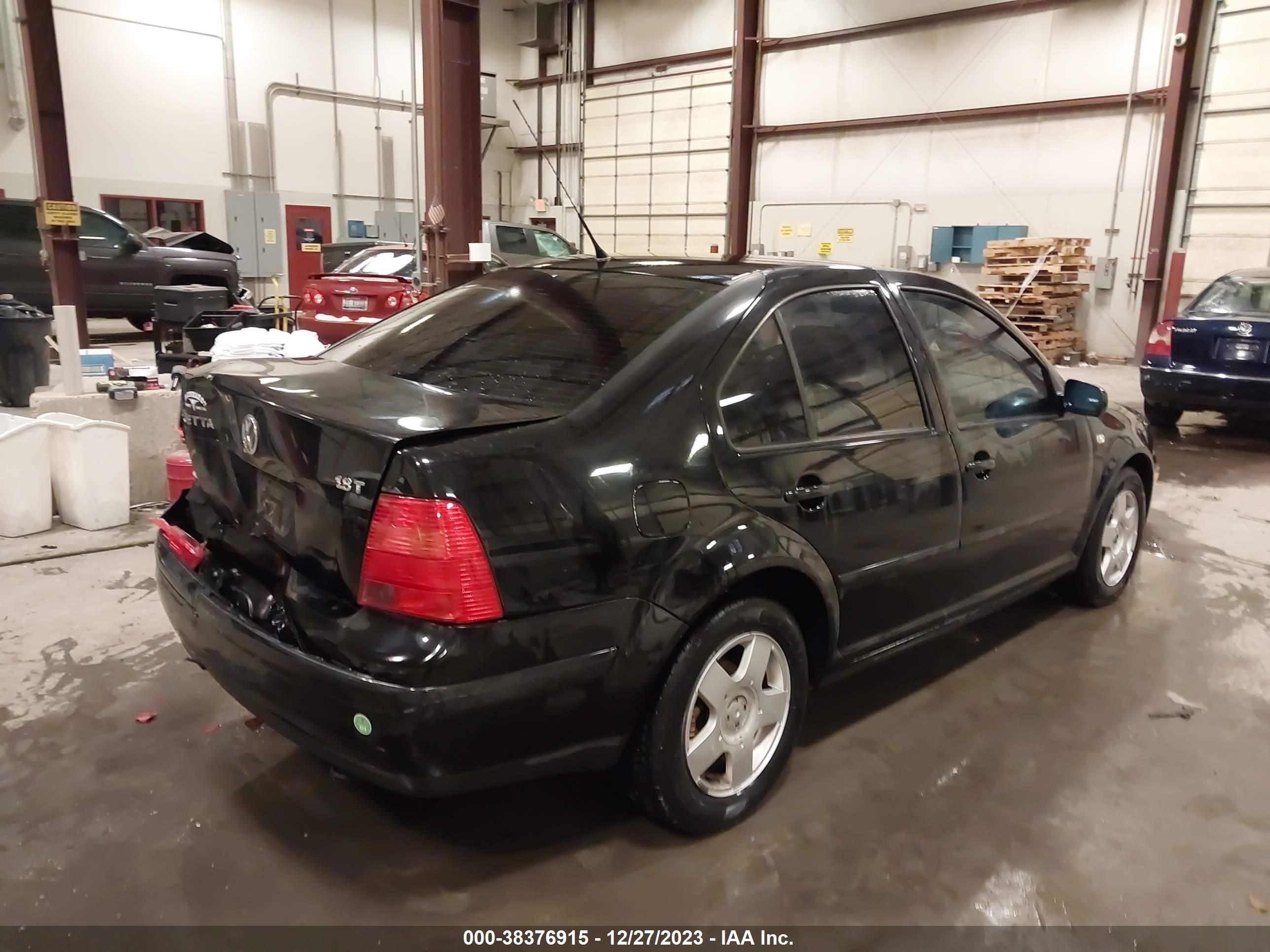 Photo 3 VIN: 3VWSE69MX2M037217 - VOLKSWAGEN JETTA 