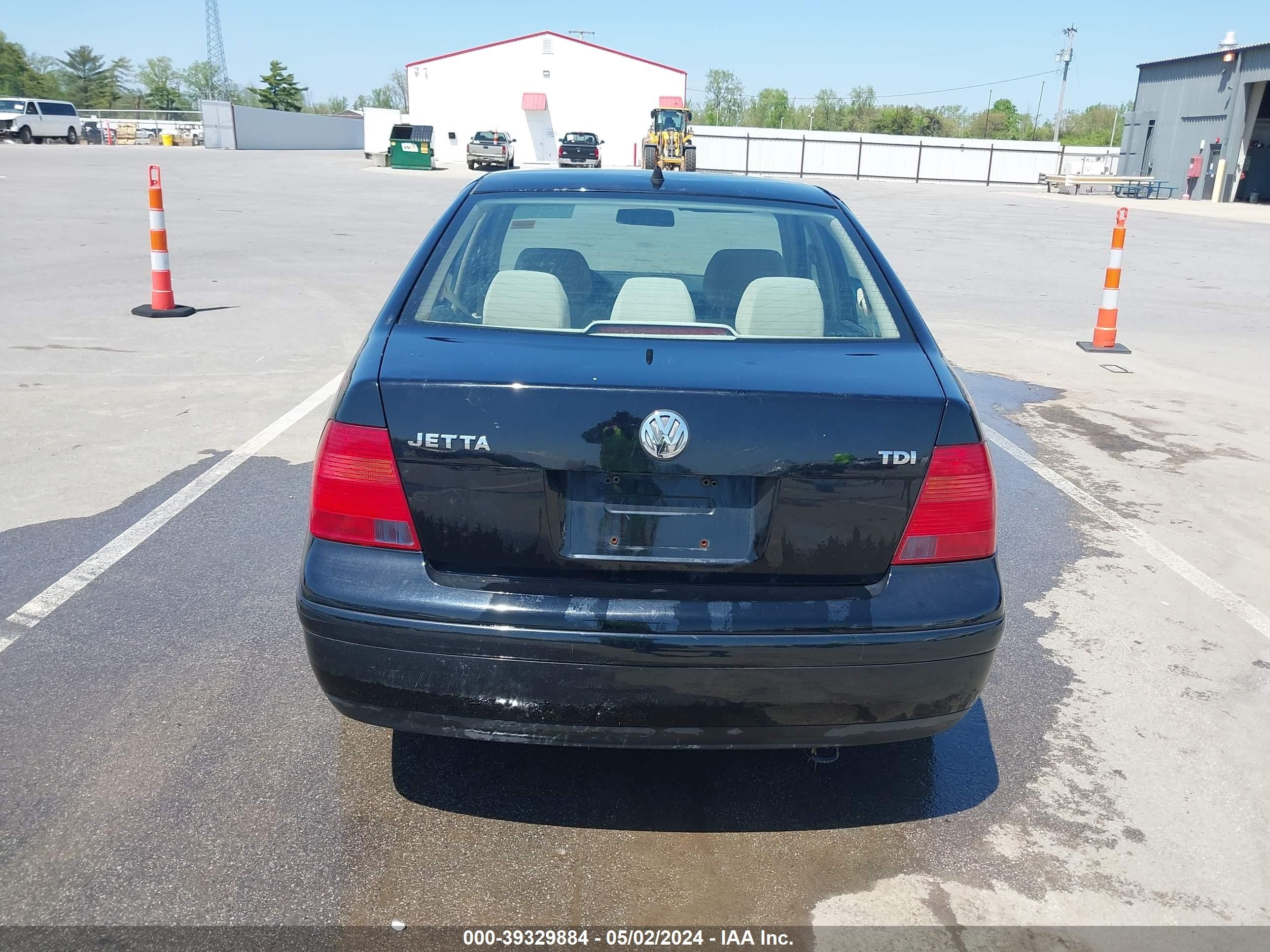 Photo 16 VIN: 3VWSF29M9YM142362 - VOLKSWAGEN JETTA 