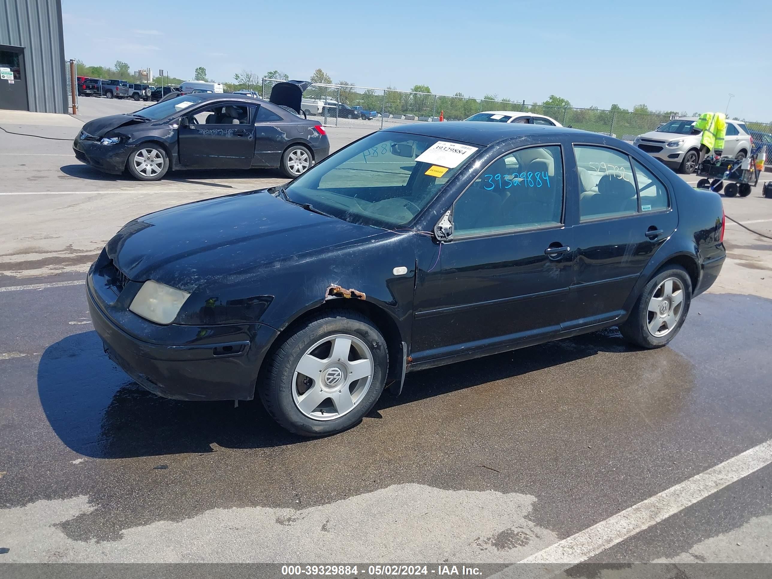 Photo 5 VIN: 3VWSF29M9YM142362 - VOLKSWAGEN JETTA 