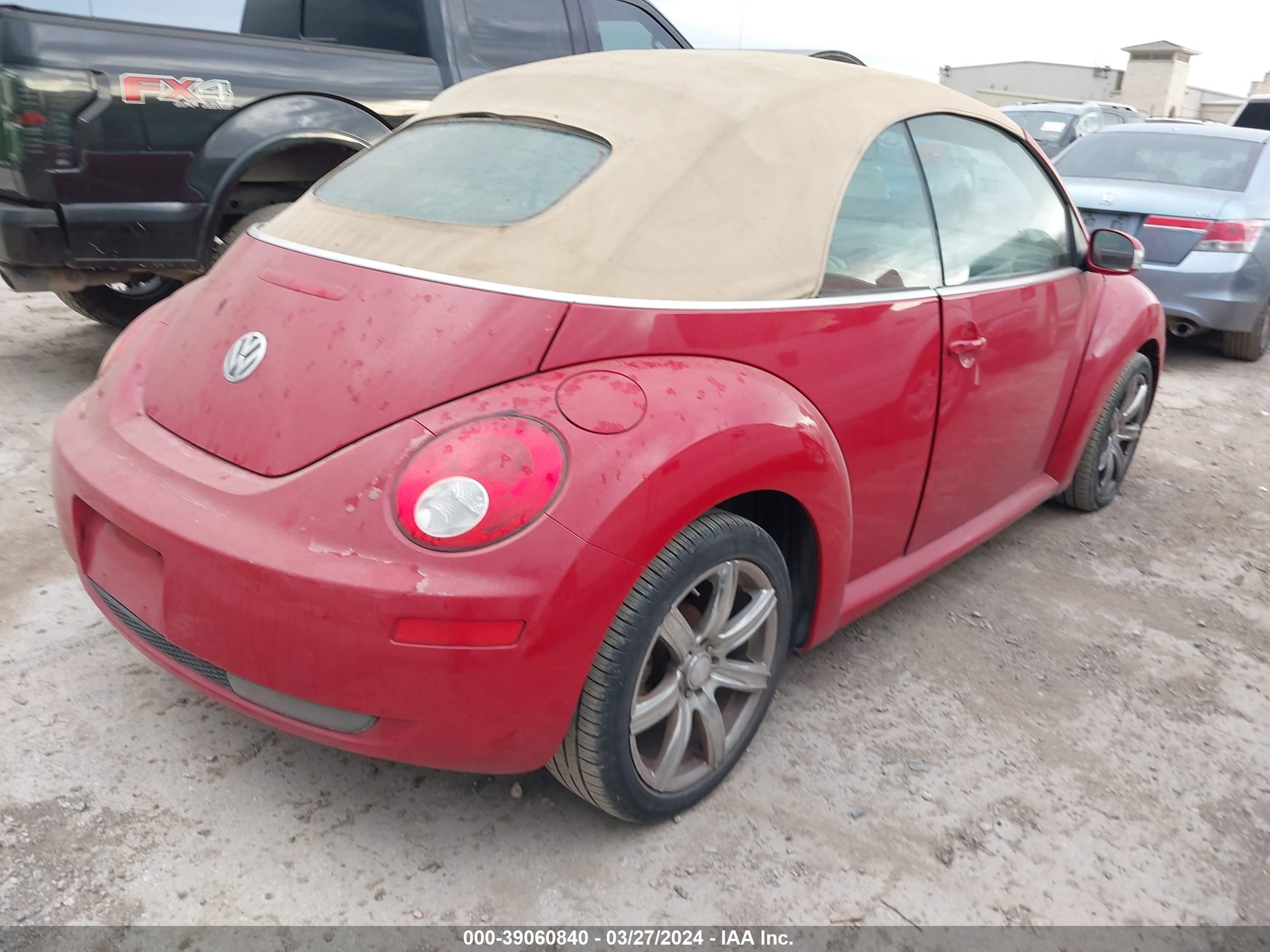 Photo 3 VIN: 3VWSF31Y06M309600 - VOLKSWAGEN BEETLE 