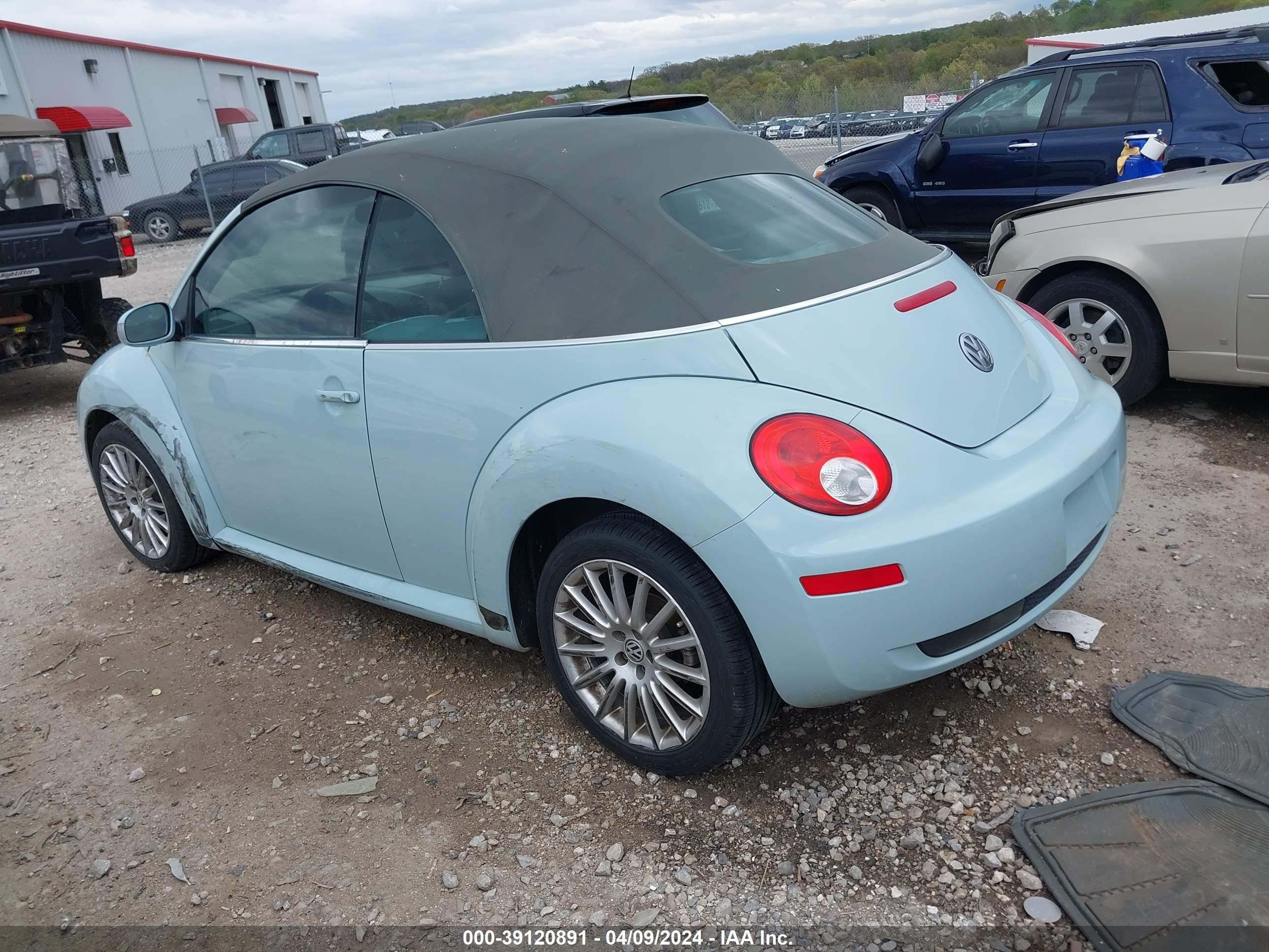 Photo 2 VIN: 3VWSF31Y06M332214 - VOLKSWAGEN BEETLE 