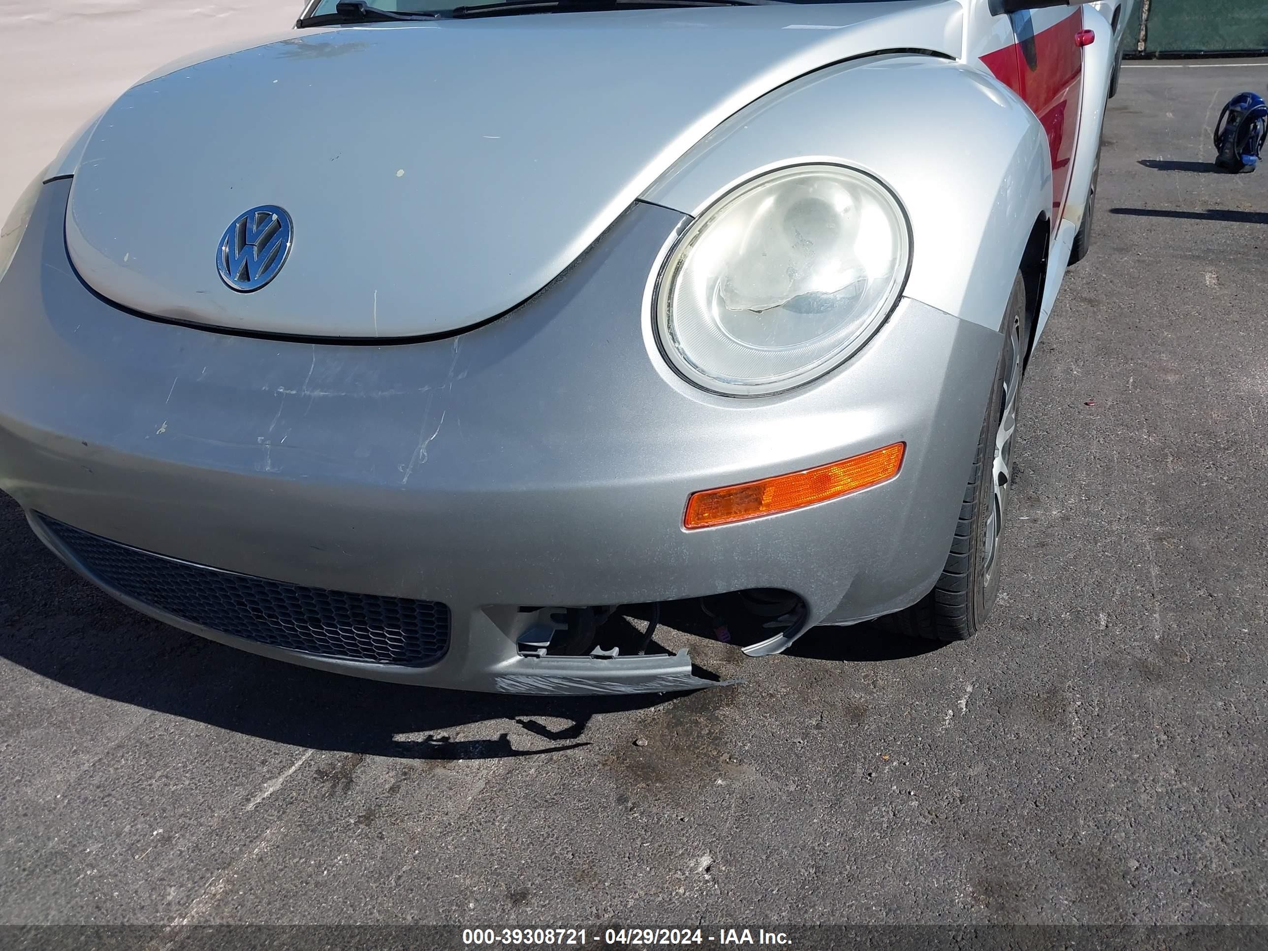 Photo 11 VIN: 3VWSF31Y09M411077 - VOLKSWAGEN BEETLE 