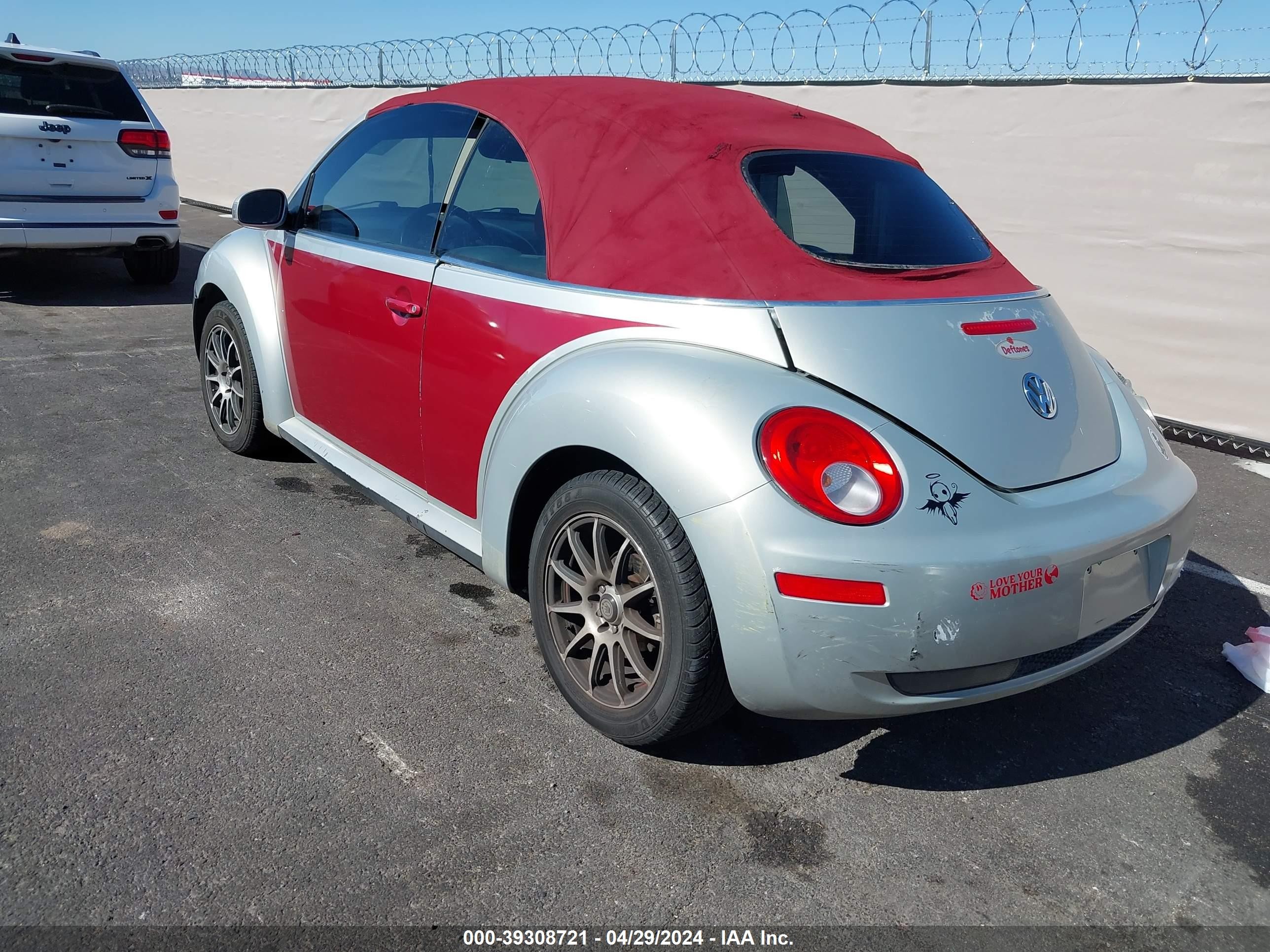 Photo 2 VIN: 3VWSF31Y09M411077 - VOLKSWAGEN BEETLE 