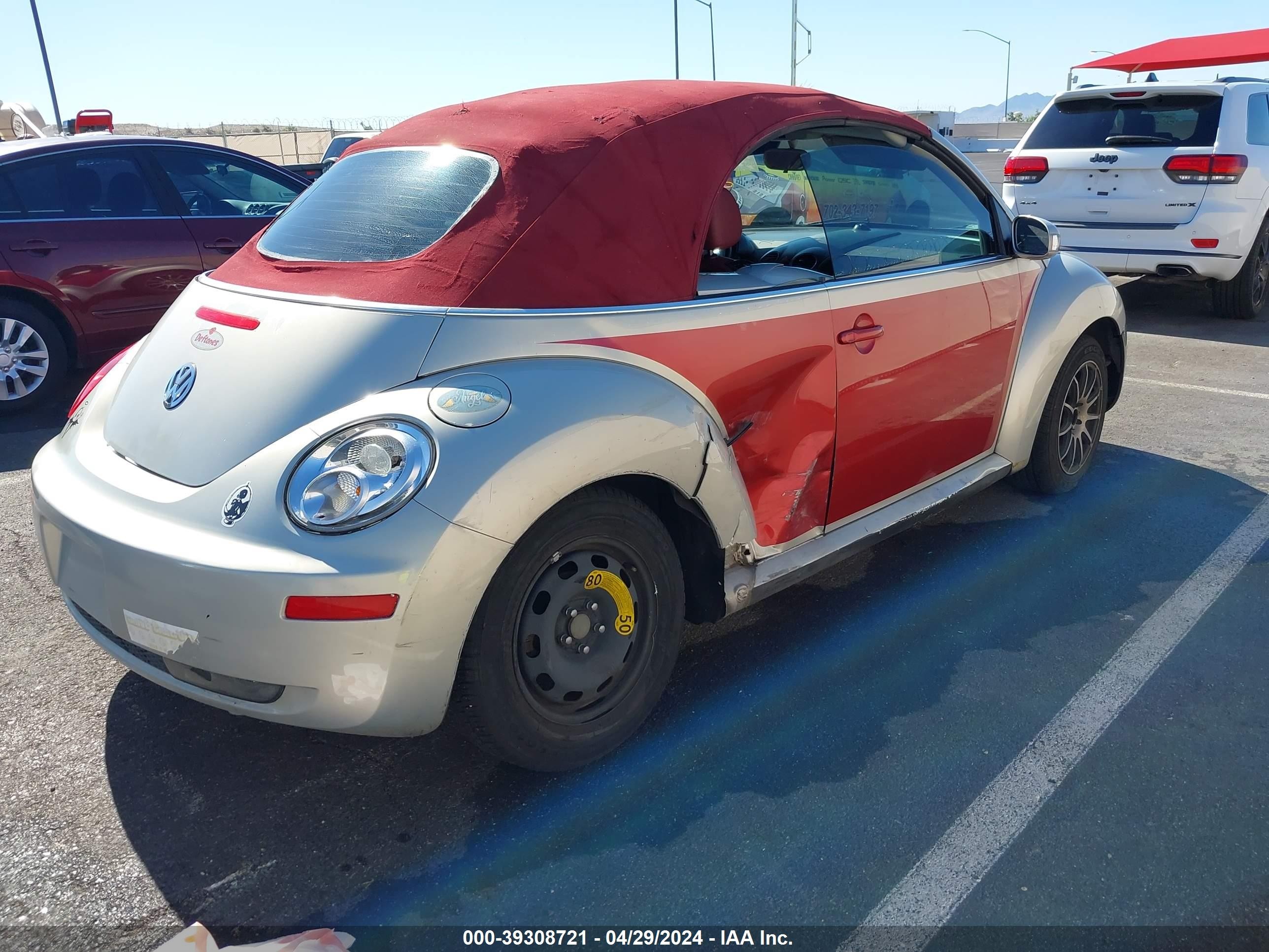 Photo 3 VIN: 3VWSF31Y09M411077 - VOLKSWAGEN BEETLE 