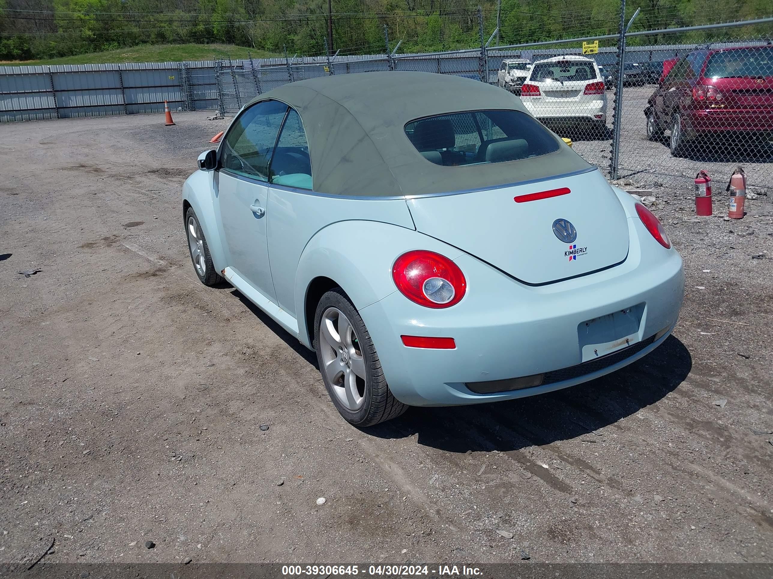 Photo 2 VIN: 3VWSF31Y16M311839 - VOLKSWAGEN BEETLE 