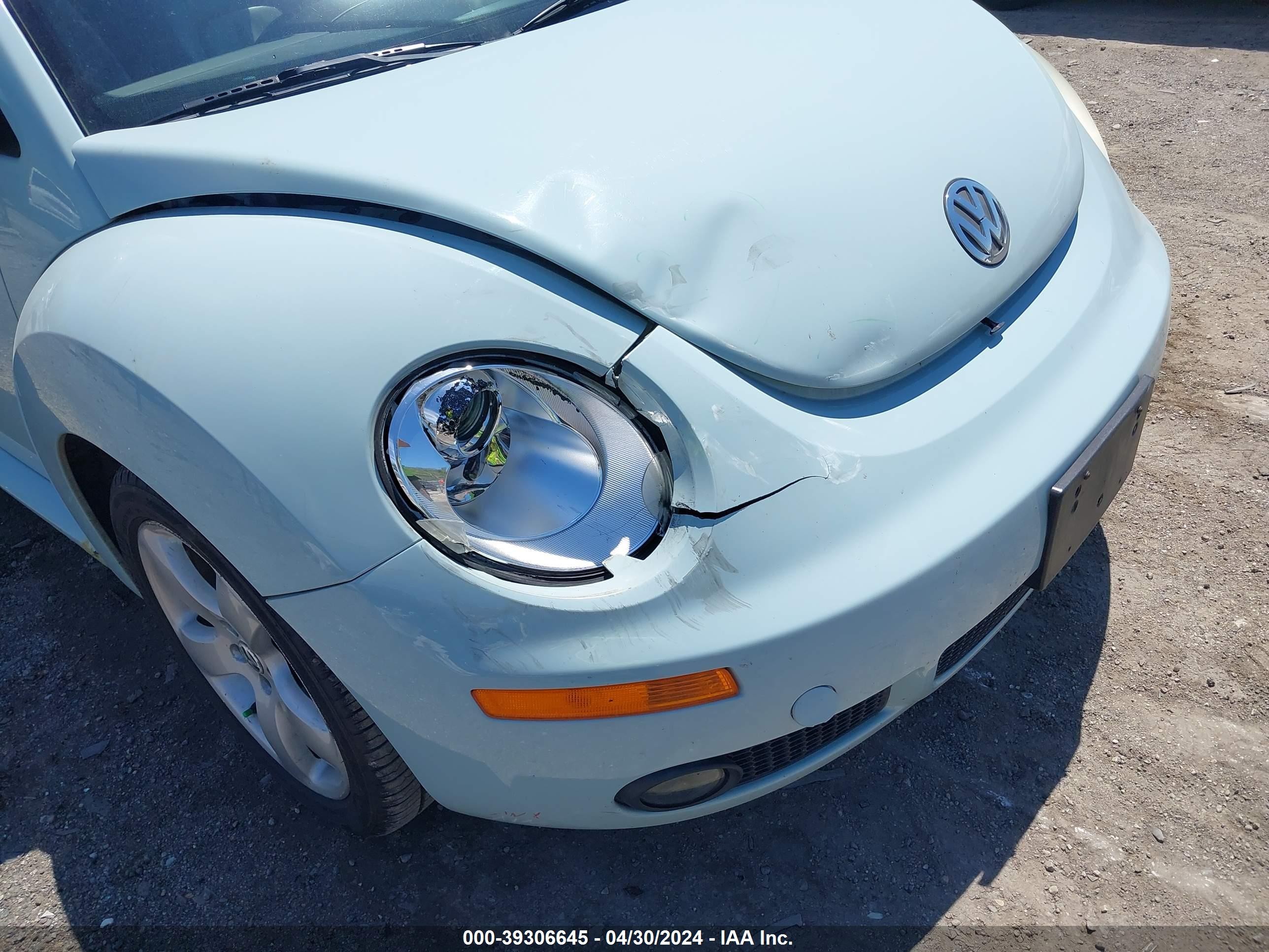 Photo 5 VIN: 3VWSF31Y16M311839 - VOLKSWAGEN BEETLE 