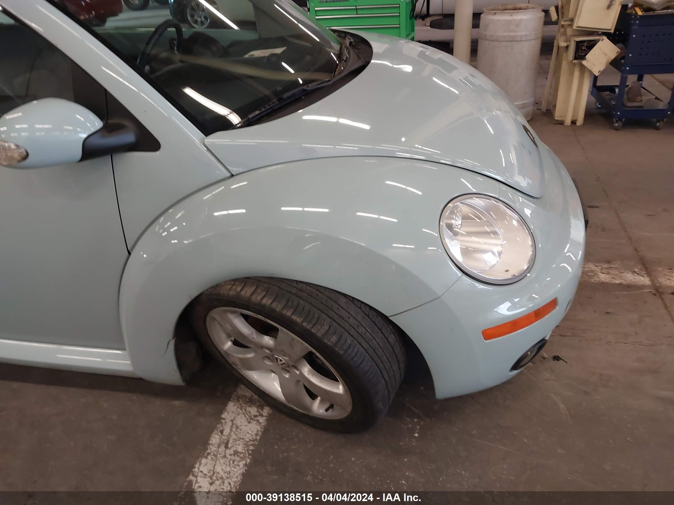 Photo 11 VIN: 3VWSF31Y36M305170 - VOLKSWAGEN BEETLE 