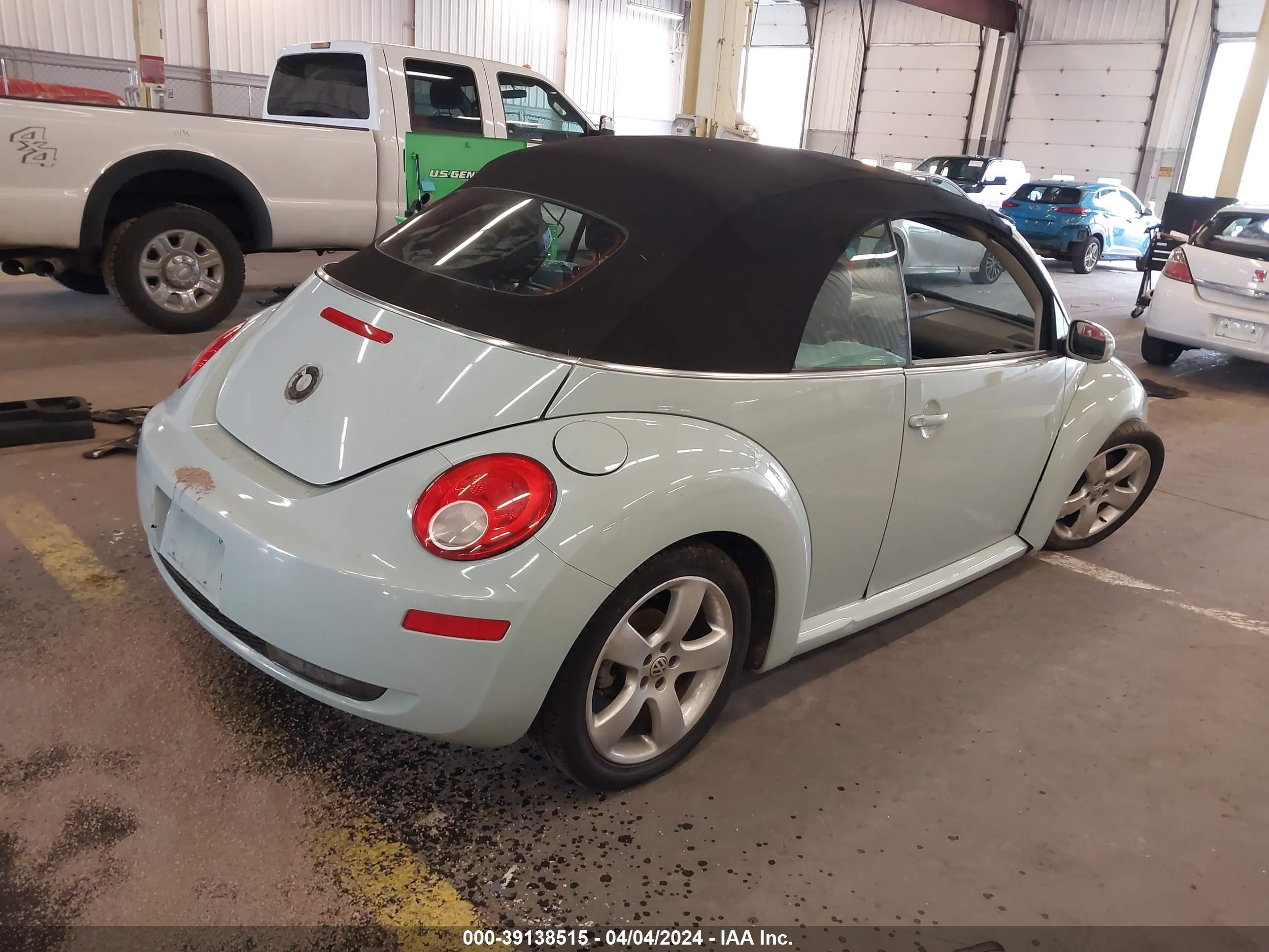 Photo 3 VIN: 3VWSF31Y36M305170 - VOLKSWAGEN BEETLE 