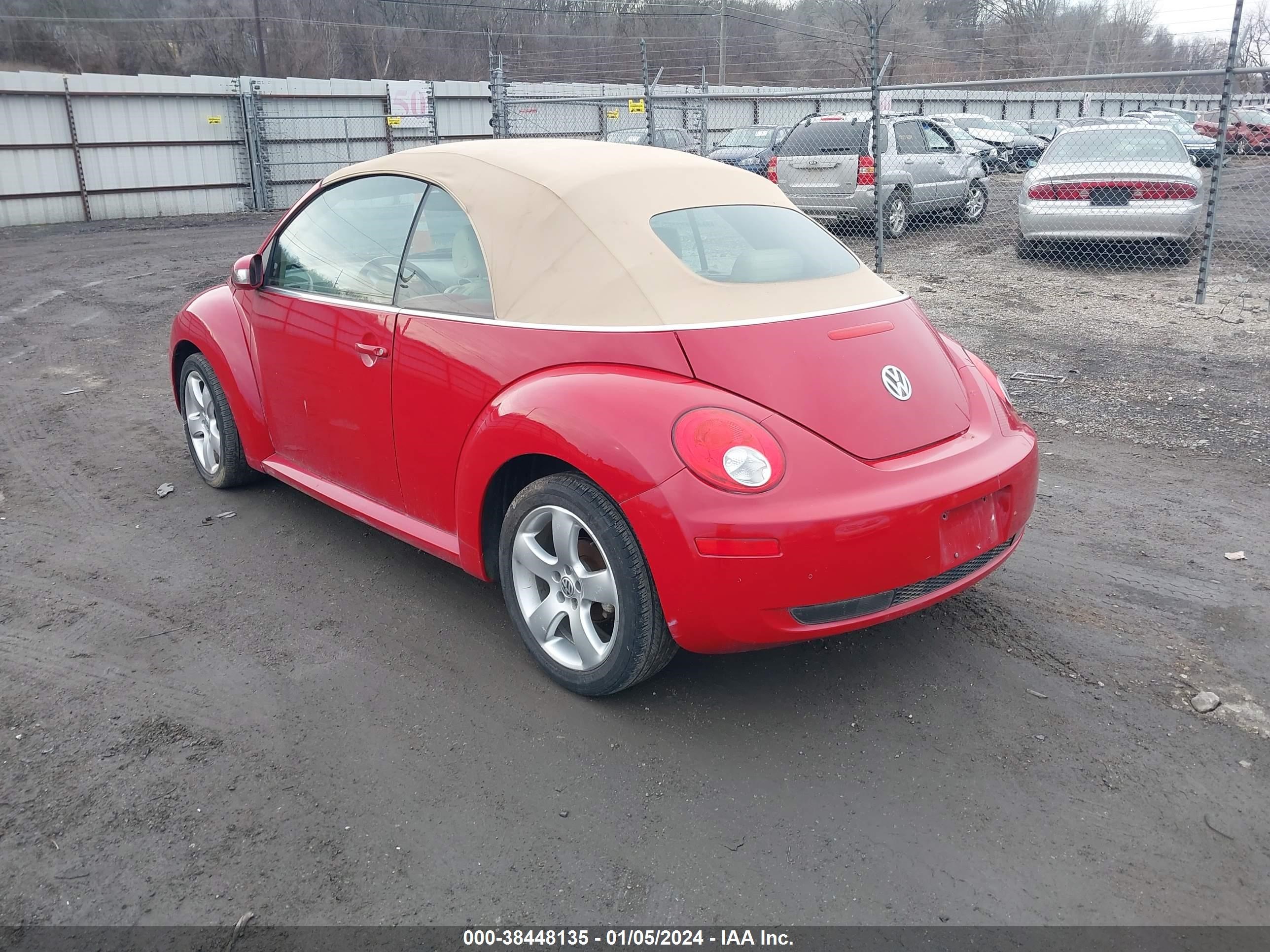 Photo 2 VIN: 3VWSF31Y86M323258 - VOLKSWAGEN BEETLE 